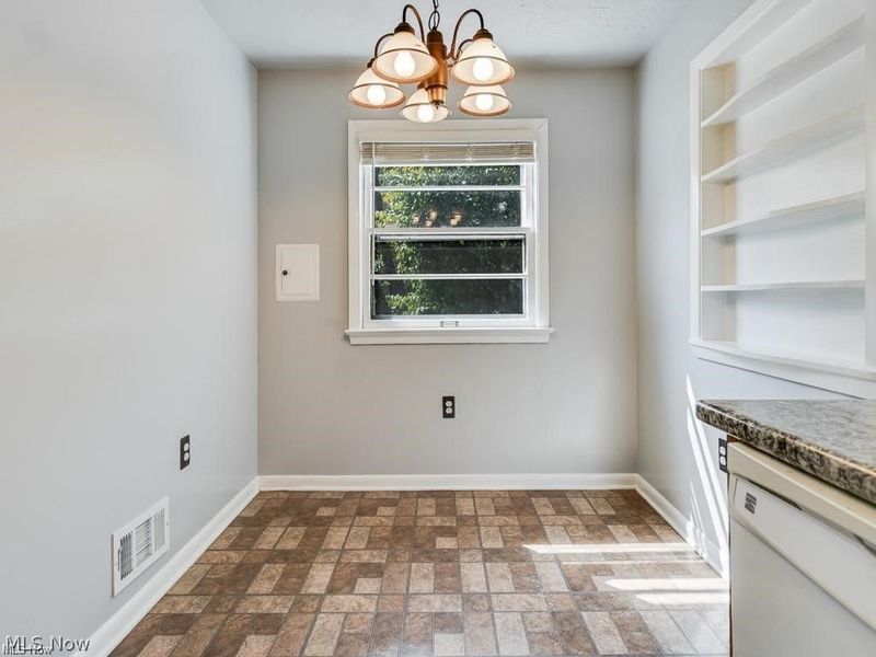 2348 Saybrook Road, University Heights, OH 44118 Photo 17