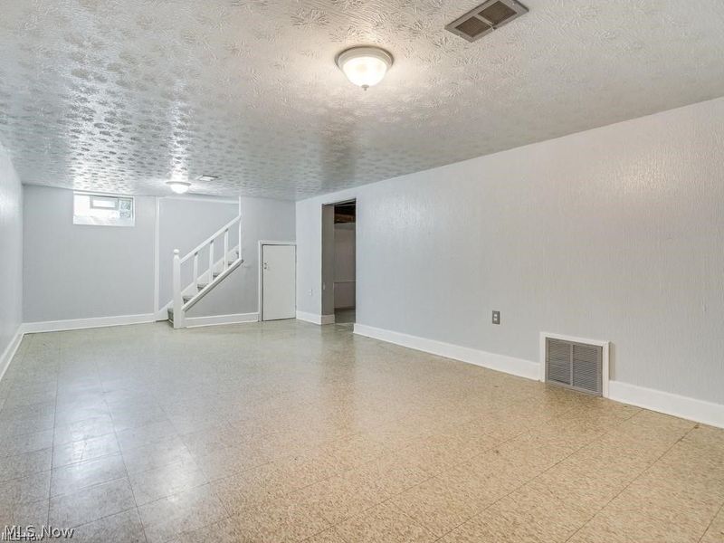 2348 Saybrook Road, University Heights, OH 44118 Photo 36