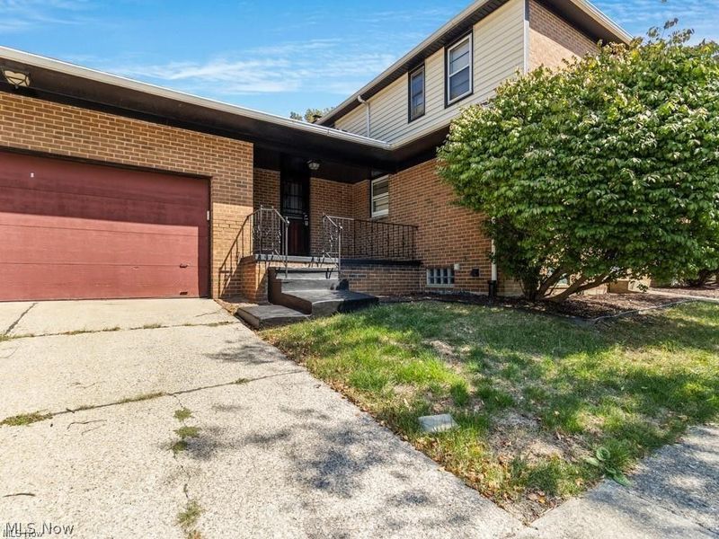 2348 Saybrook Road, University Heights, OH 44118 Photo 5