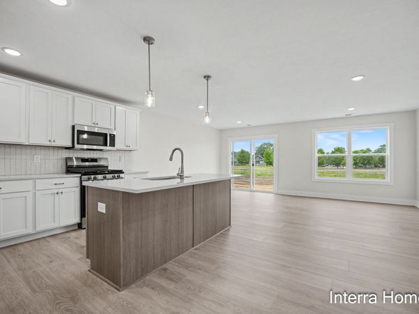 916 Indiana Avenue, Unit 15, South Haven, MI 49090
