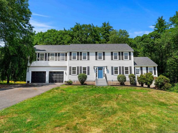 4 Elijah Hill Lane, Londonderry, NH 03053