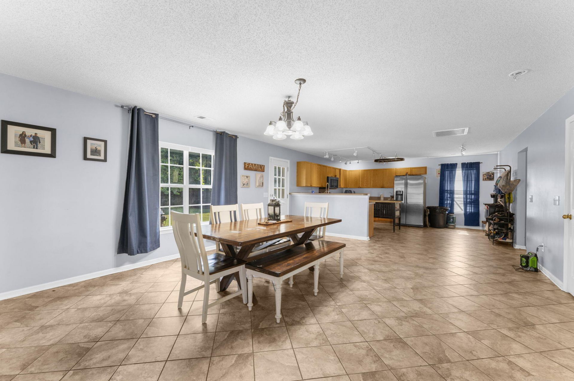 2030 Robin Wood Boulevard Photo 6