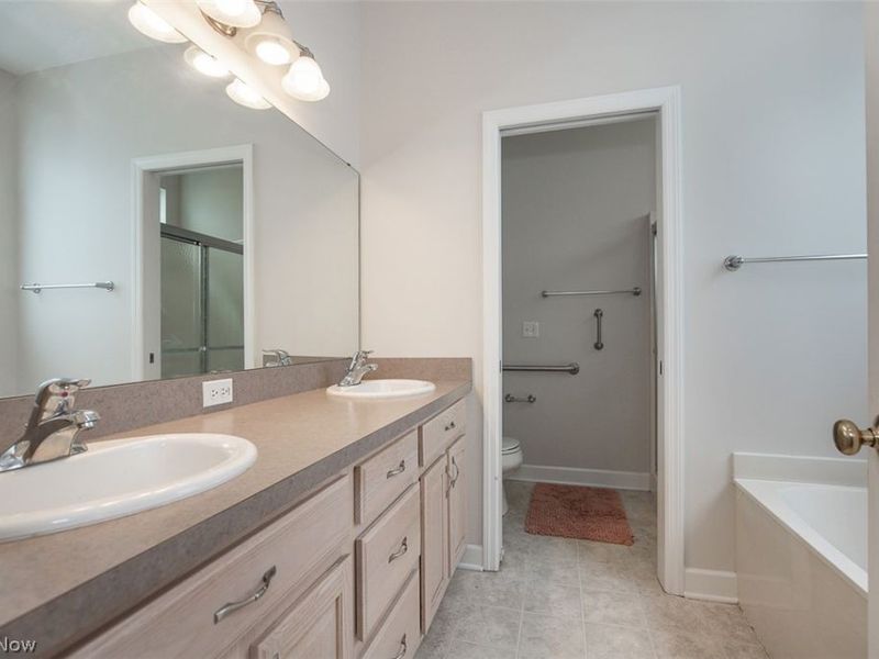 14450 Baywood Lane, Strongsville, OH 44136 Photo 19