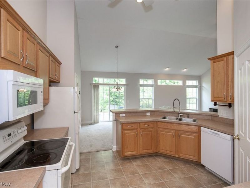 14450 Baywood Lane, Strongsville, OH 44136 Photo 9