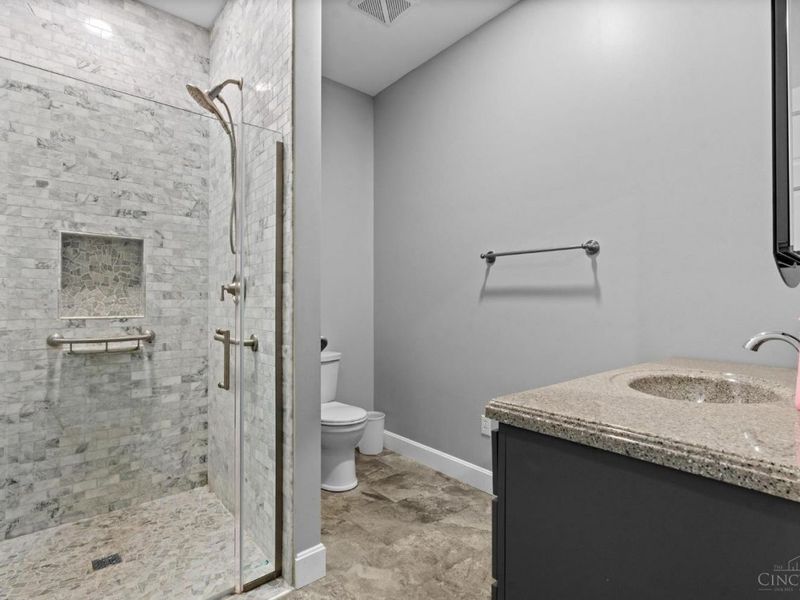80 Circle Drive, New Vienna, OH 45159 Photo 12