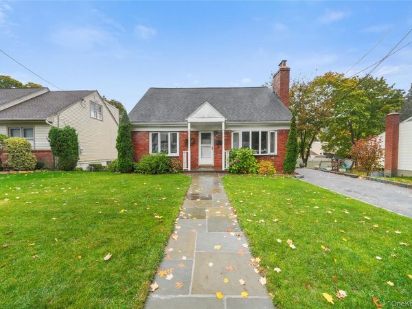 31 Blanchard Avenue , Dobbs Ferry, NY 10522