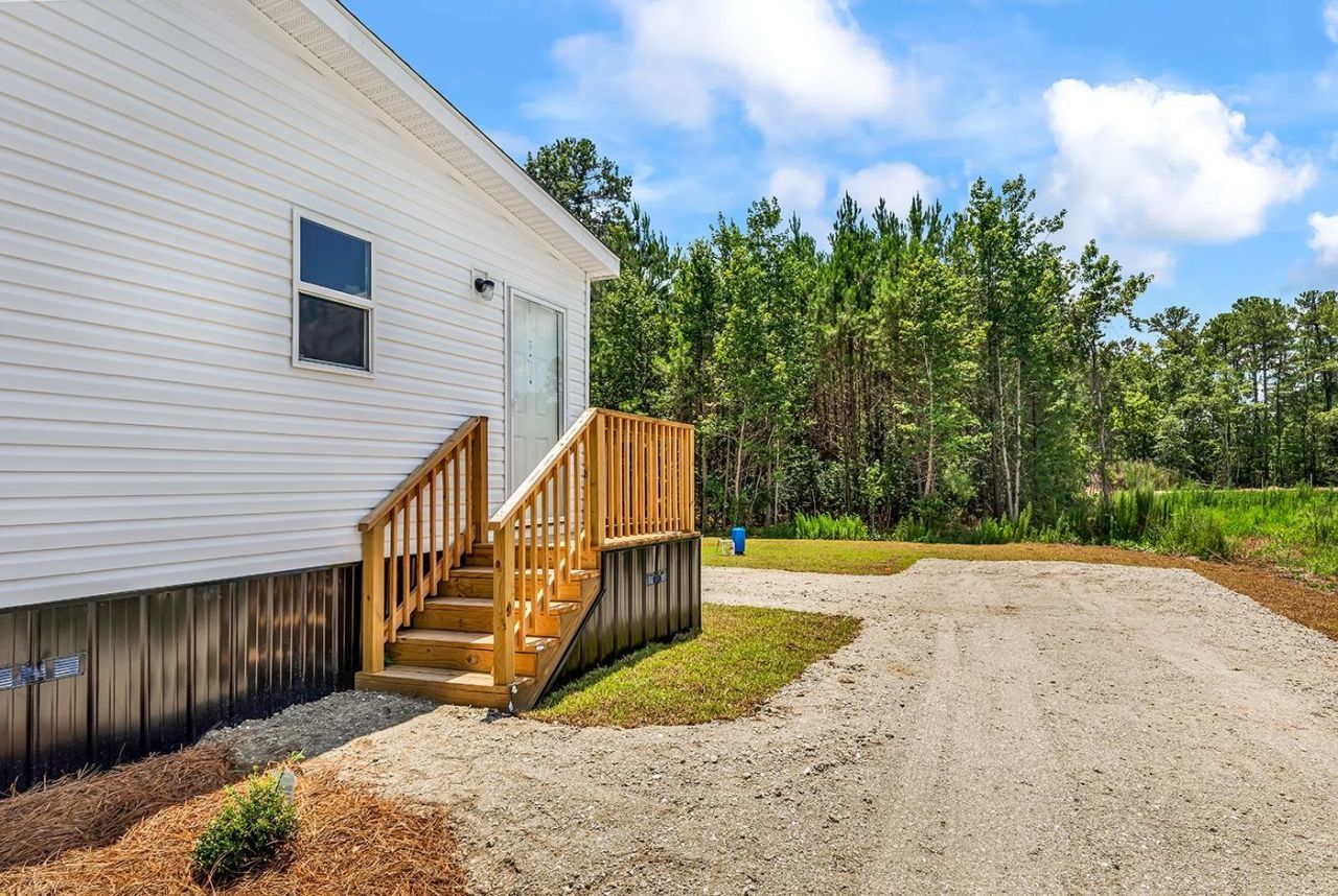 2148 Hughes Gasque Rd. Photo 6