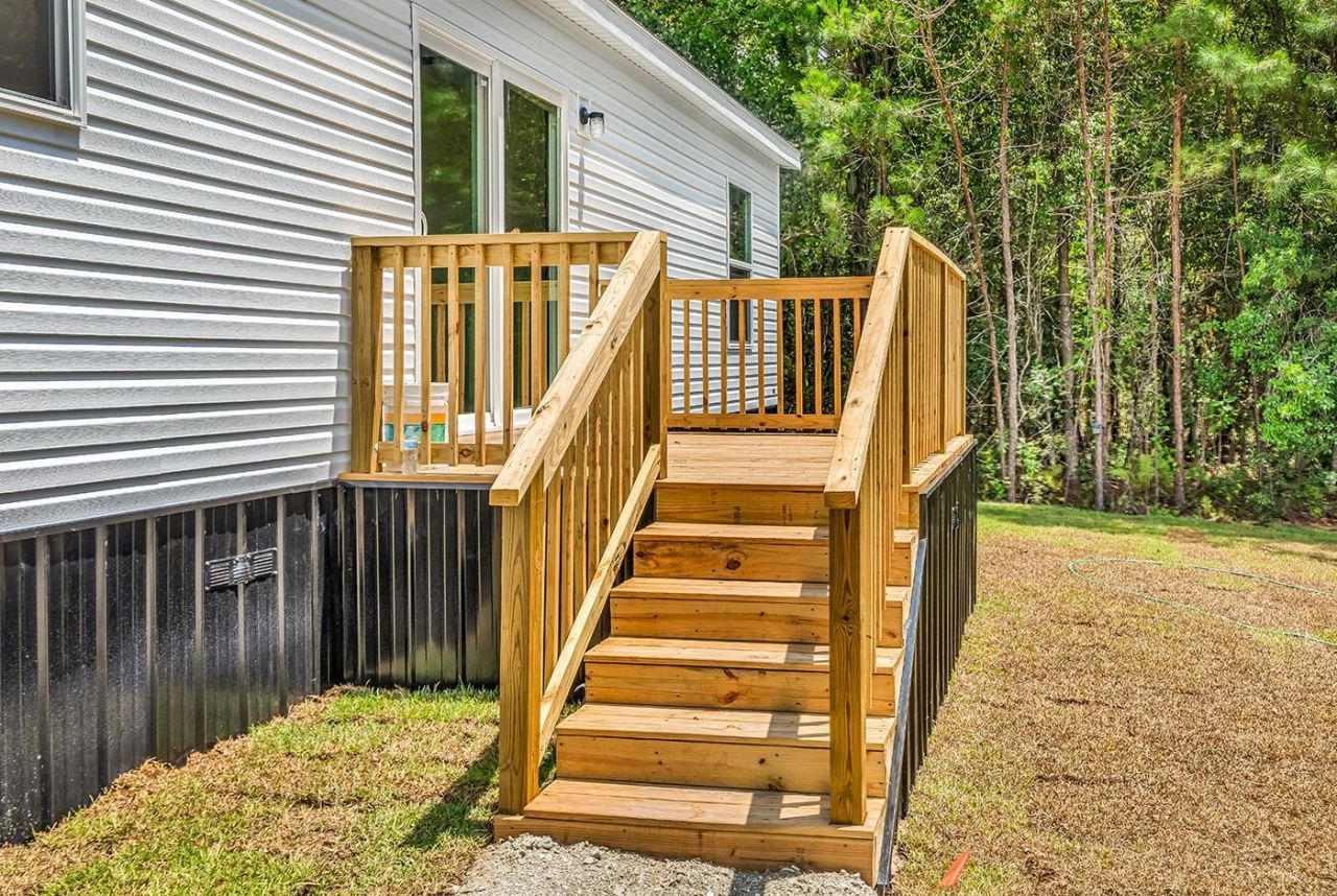 2148 Hughes Gasque Rd. Photo 9