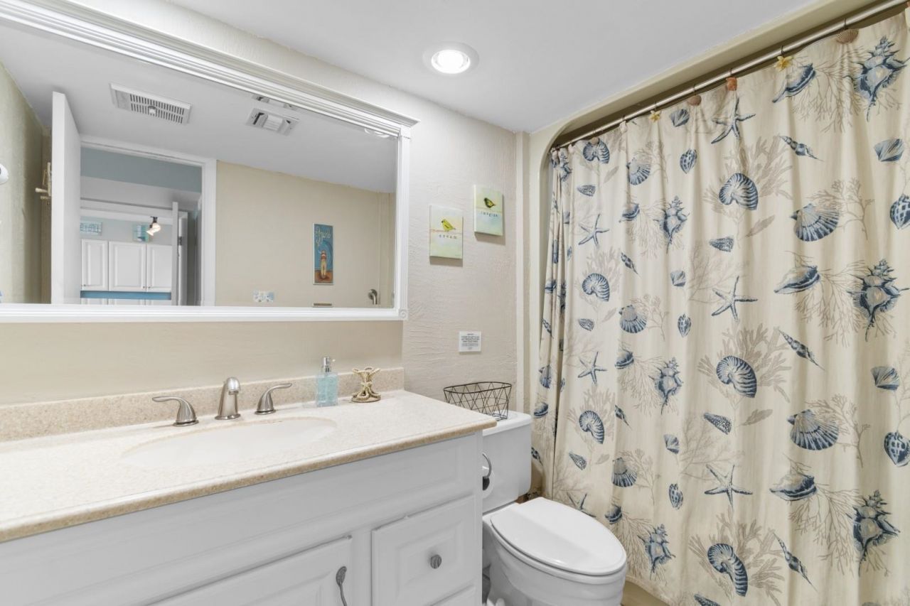 2500 N Ocean Blvd.  Photo 21