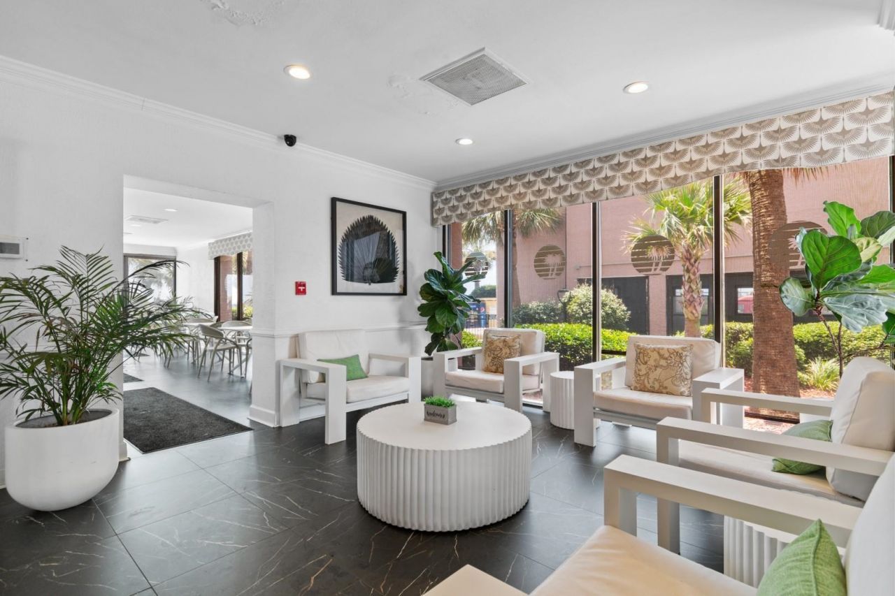 2500 N Ocean Blvd.  Photo 31