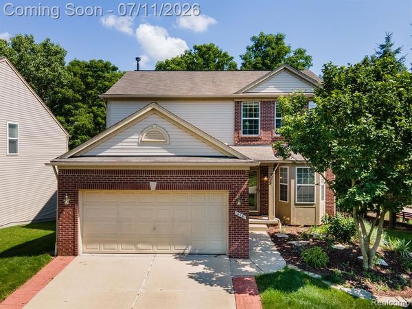 416 Otter Run Road, Holly Twp, MI 48442