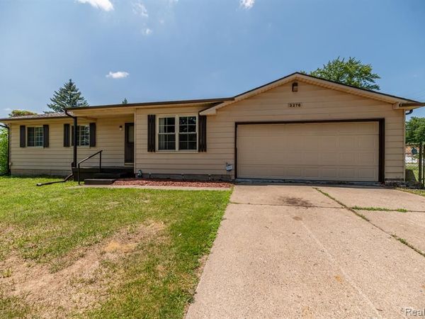3276 Hammerberg Road, Flint Twp, MI 48507