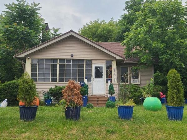 921 Welch Boulevard, Flint, MI 48504