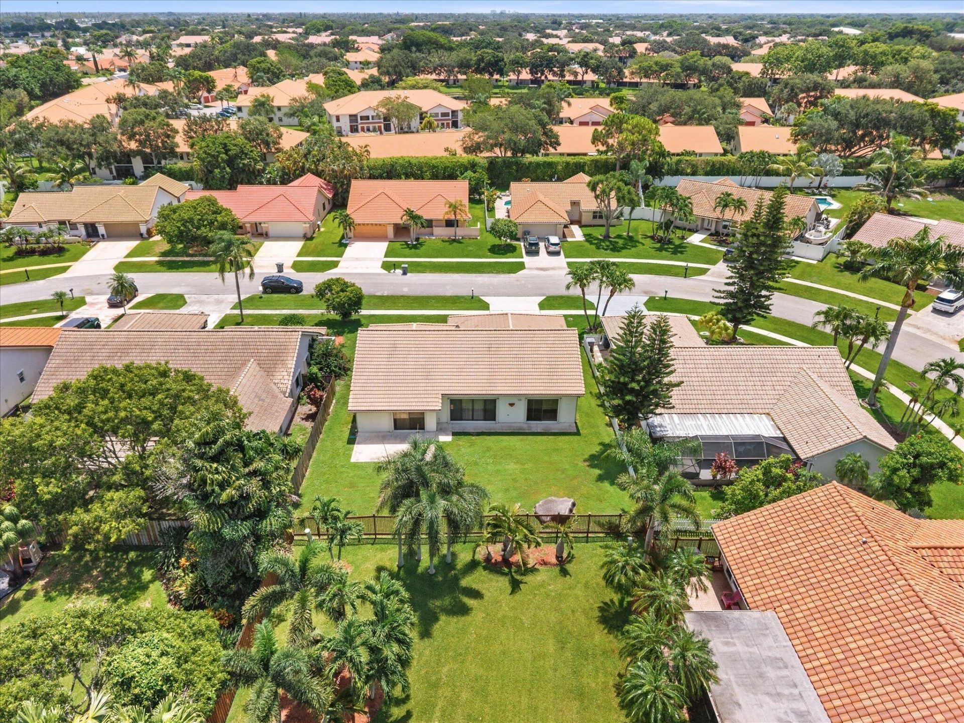 5809 Sun Pointe Circle, Boynton Beach, FL 33437 Photo
