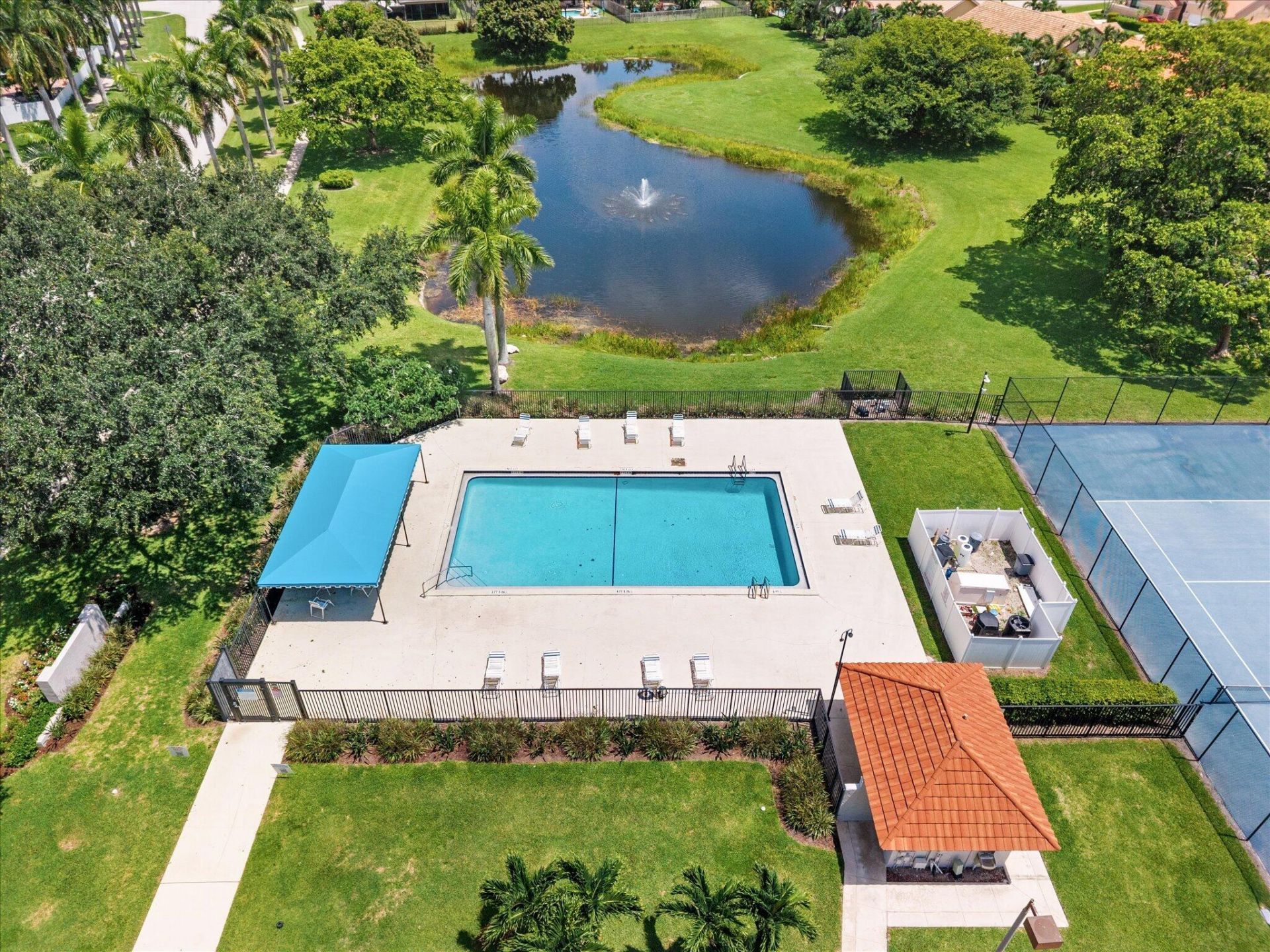 5809 Sun Pointe Circle, Boynton Beach, FL 33437 Photo