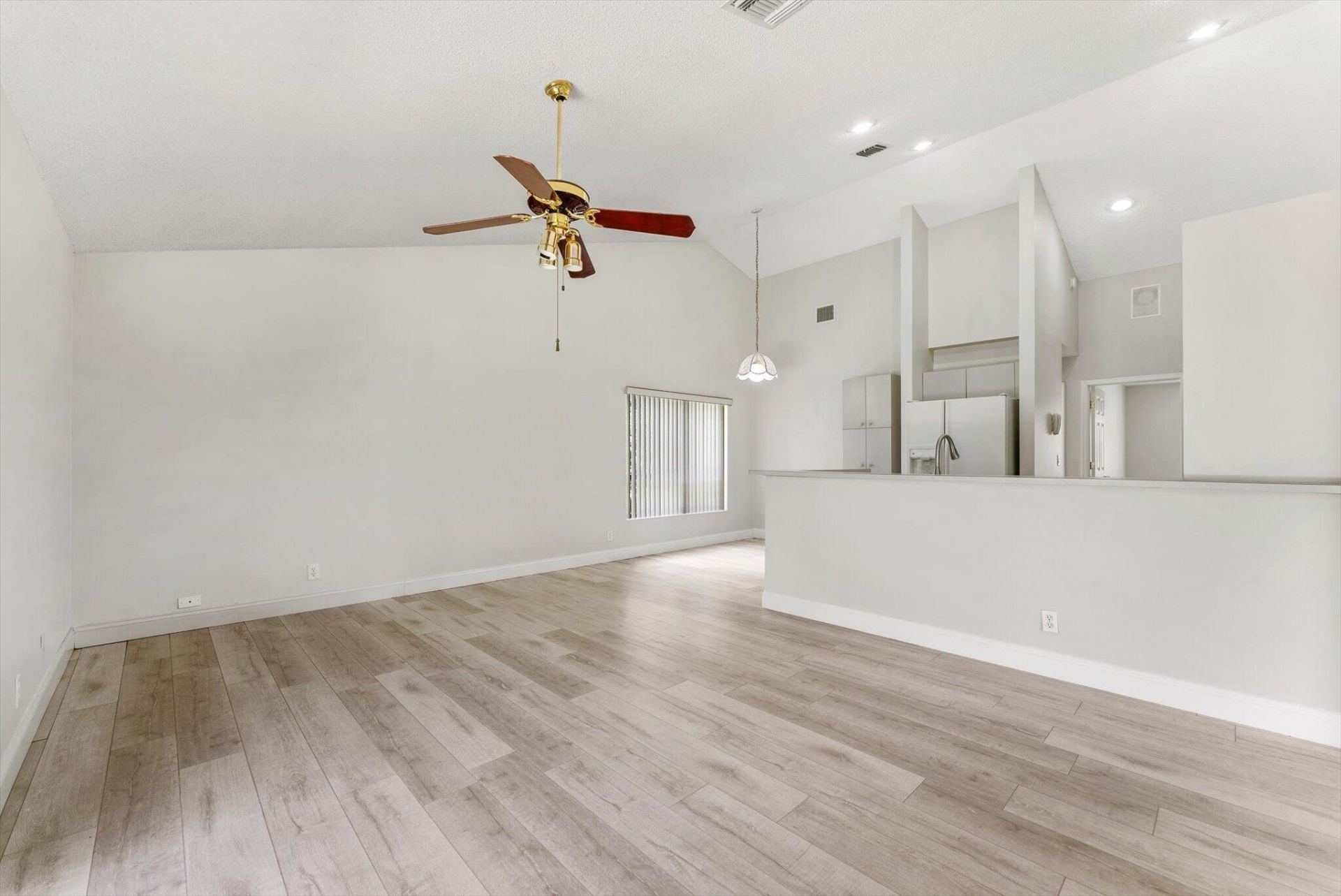 5809 Sun Pointe Circle, Boynton Beach, FL 33437 Photo