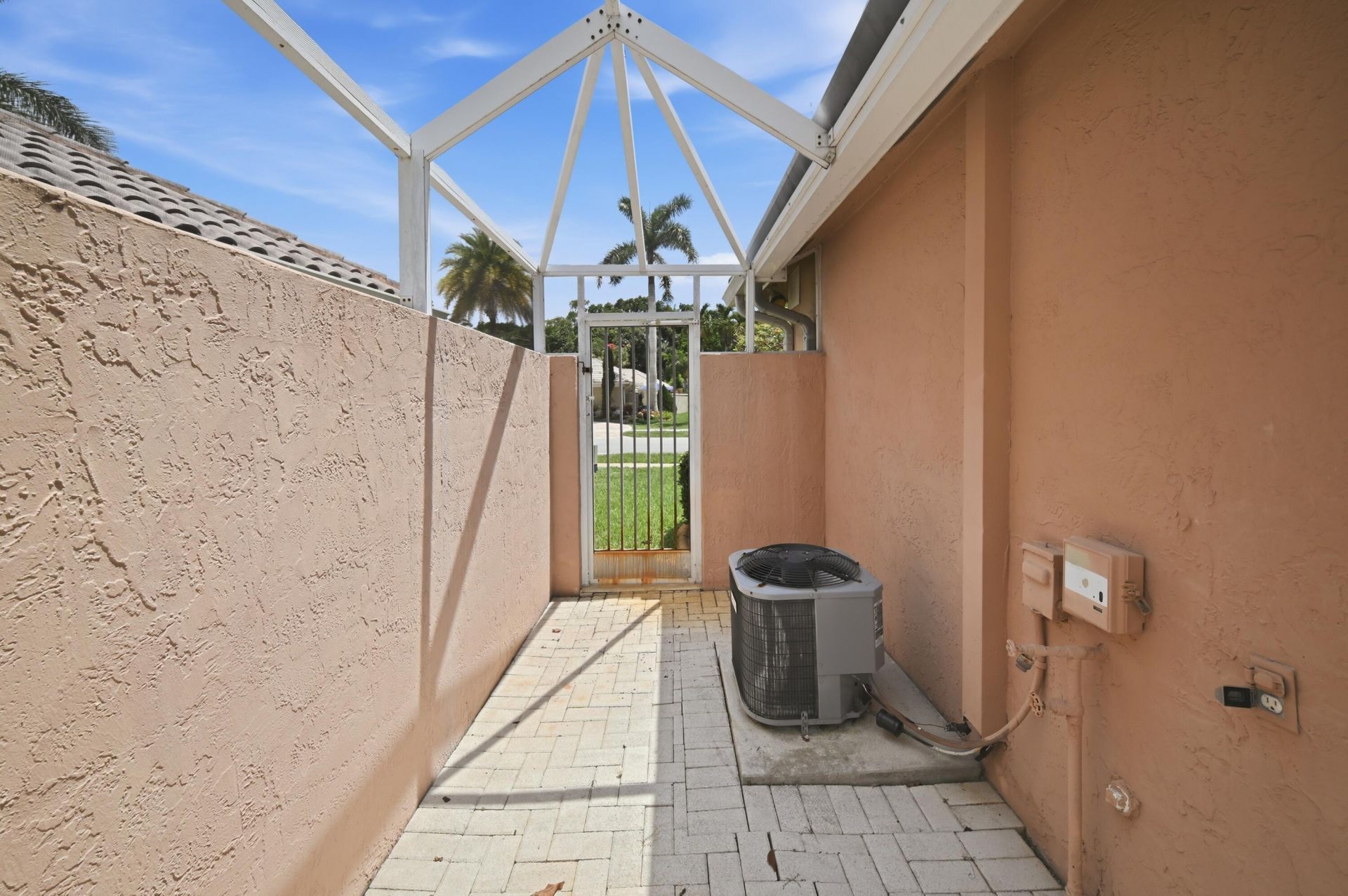 10769 Maple Chase Drive, Boca Raton, FL 33498 Photo
