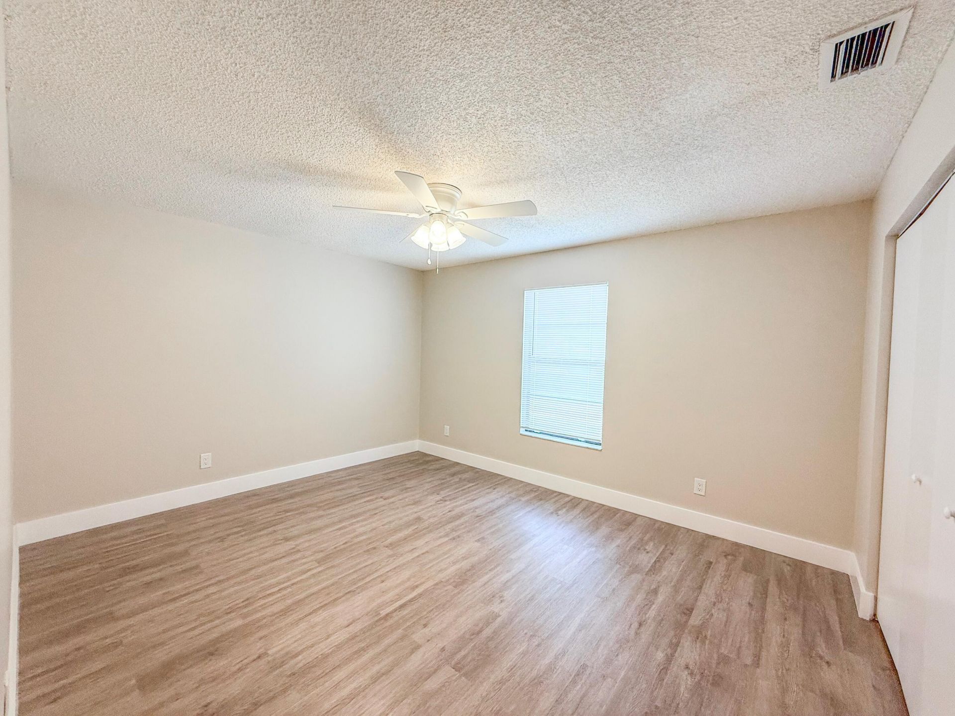 3082 Swain Boulevard, Greenacres, FL 33463 Photo