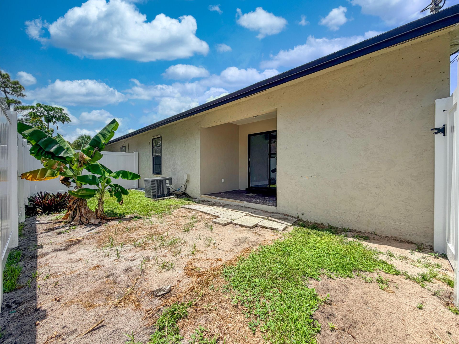 3082 Swain Boulevard, Greenacres, FL 33463 Photo