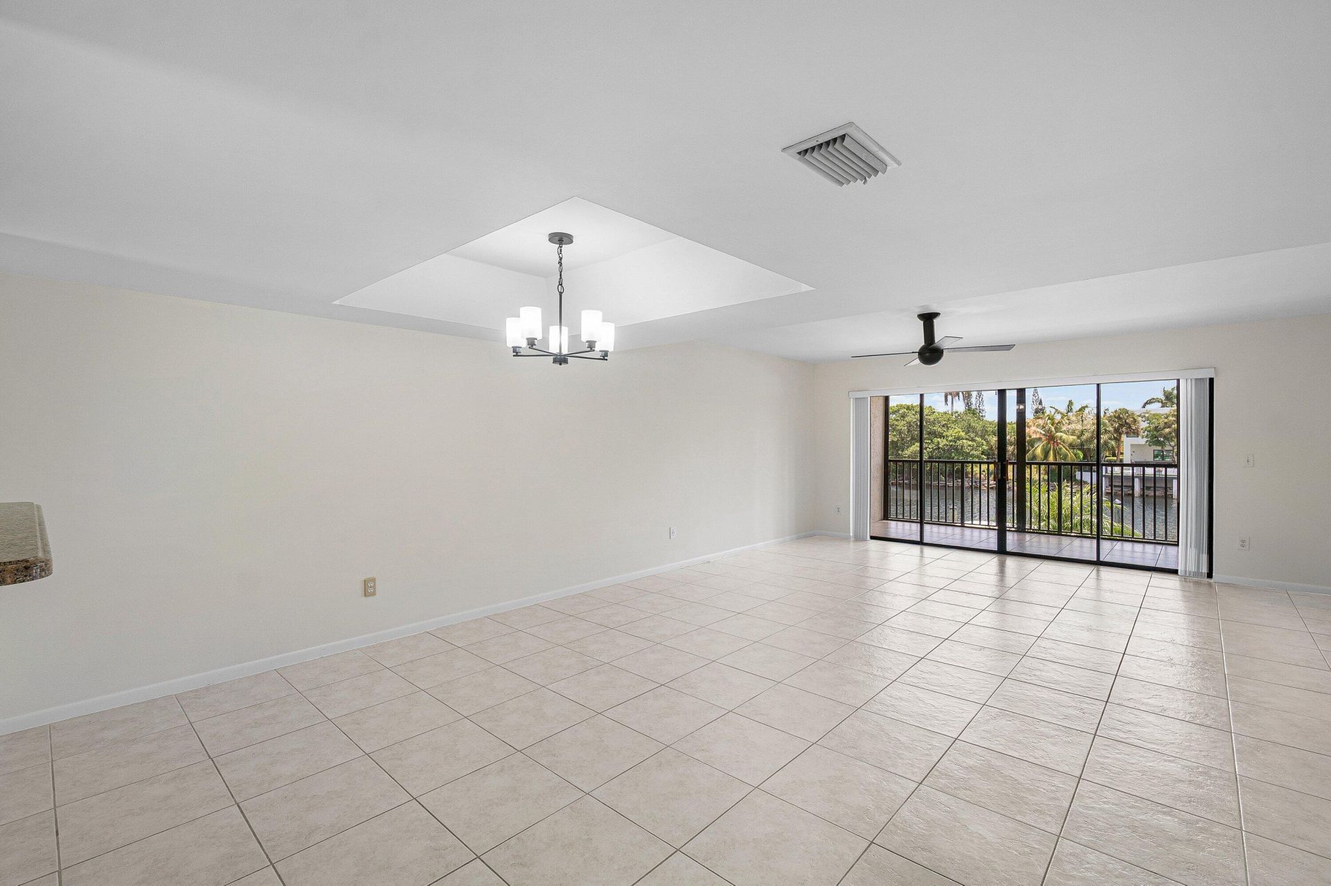 210 Captains Walk, Unit 711, Delray Beach, FL 33483 Photo