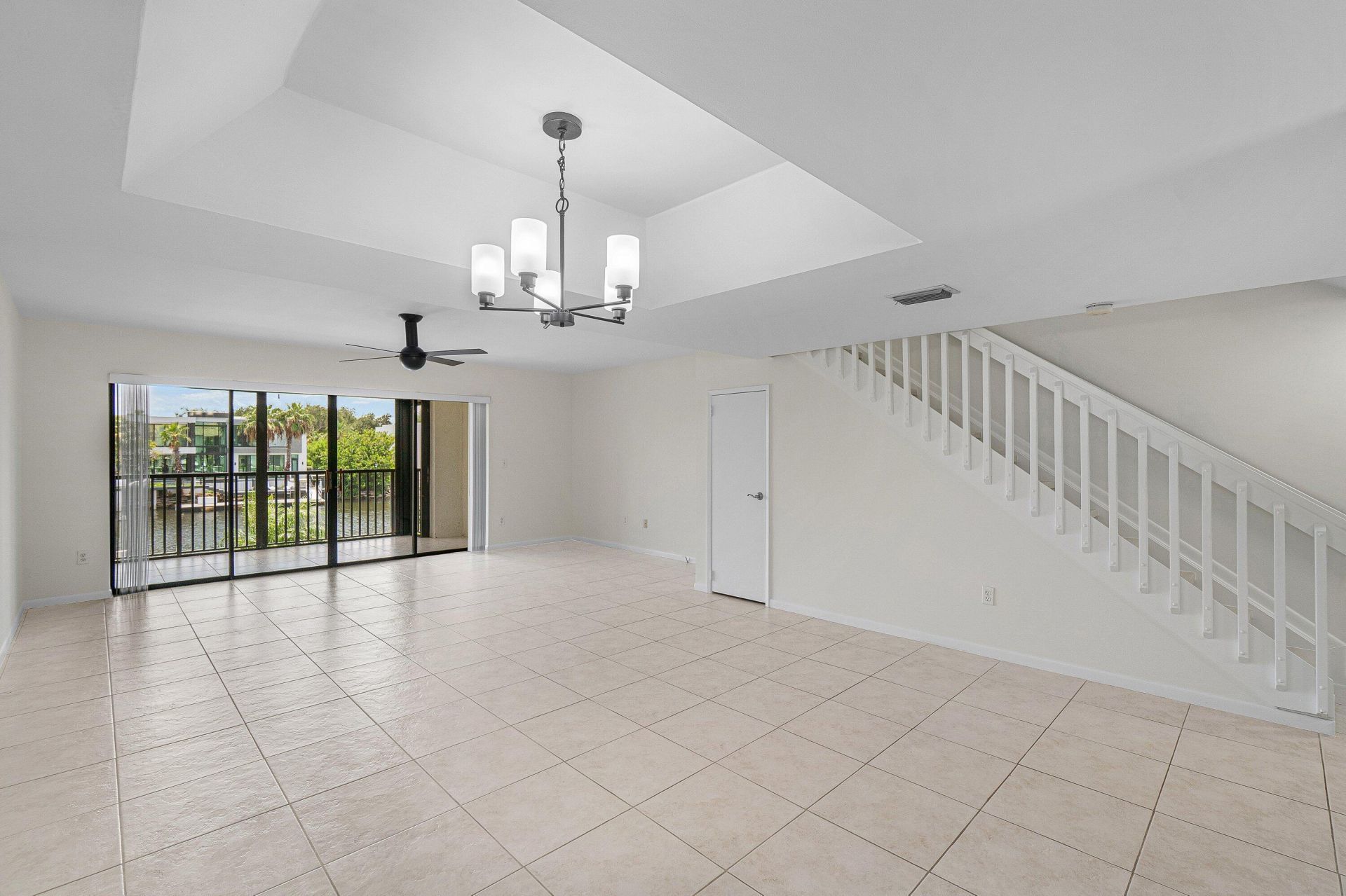 210 Captains Walk, Unit 711, Delray Beach, FL 33483 Photo