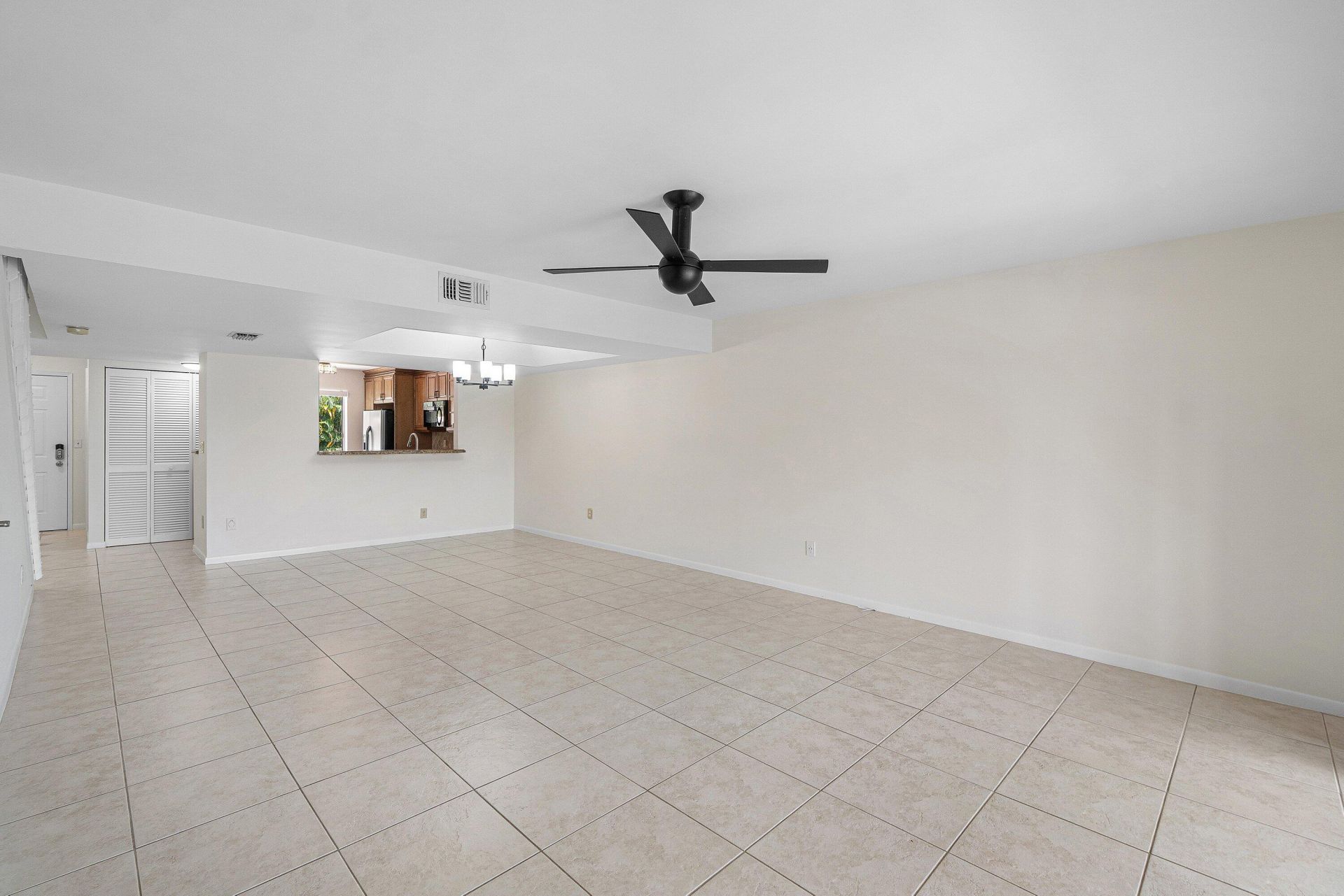 210 Captains Walk, Unit 711, Delray Beach, FL 33483 Photo