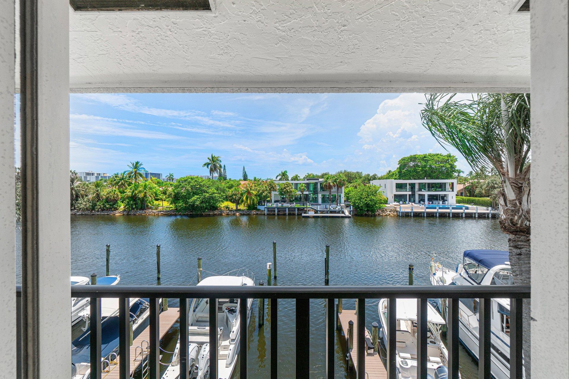 210 Captains Walk, Unit 711, Delray Beach, FL 33483 Photo