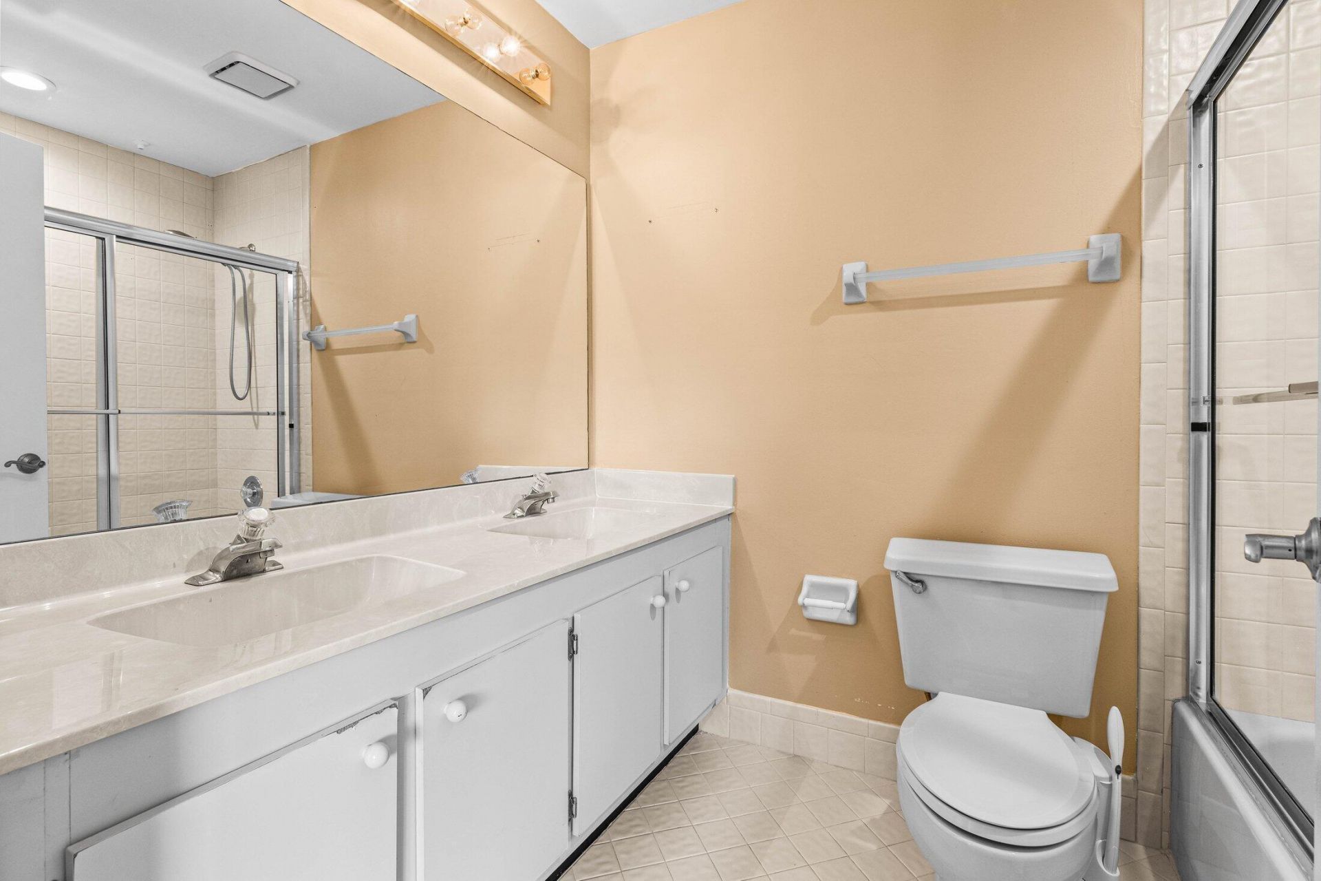 210 Captains Walk, Unit 711, Delray Beach, FL 33483 Photo