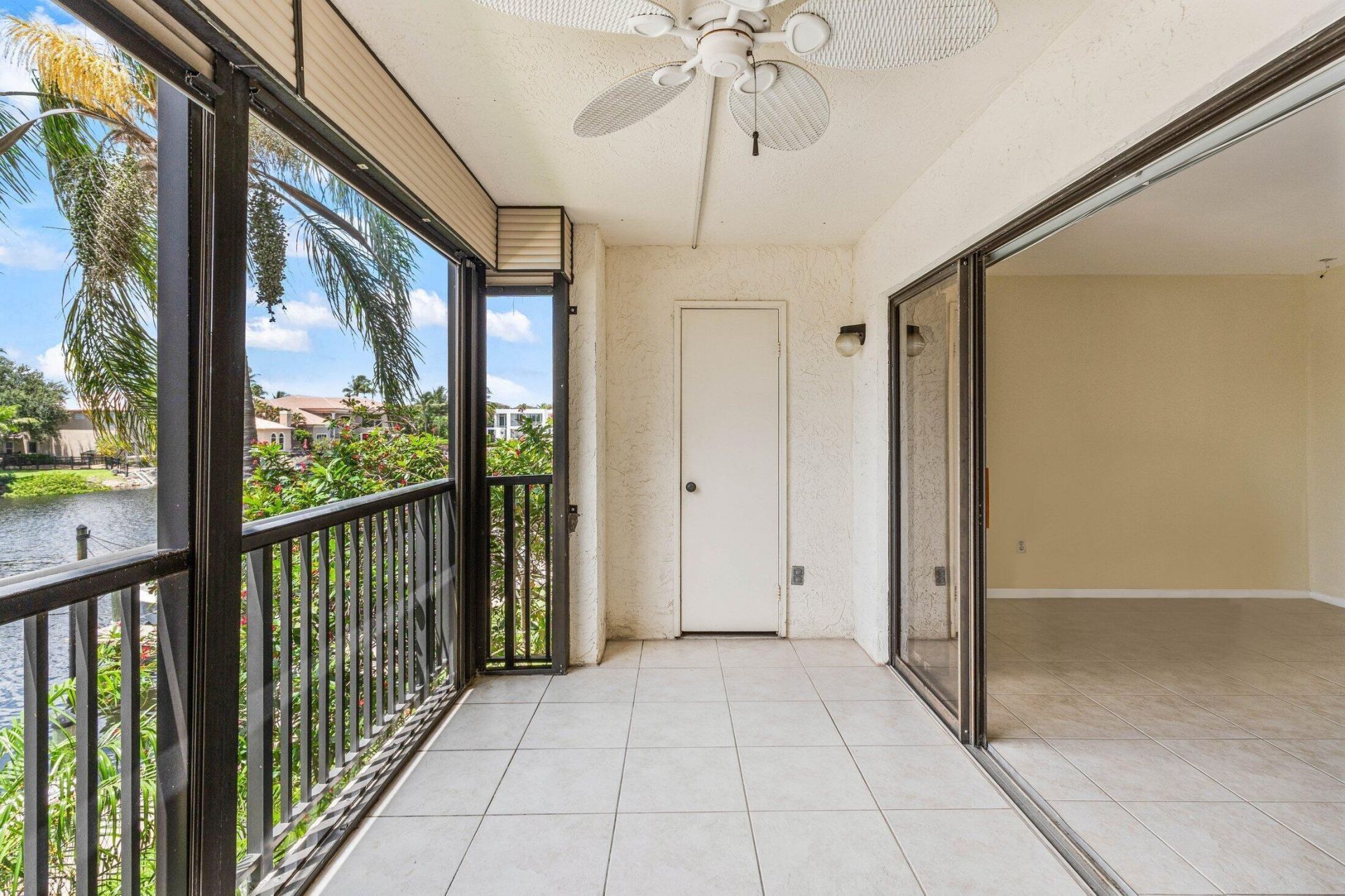 210 Captains Walk, Unit 711, Delray Beach, FL 33483 Photo