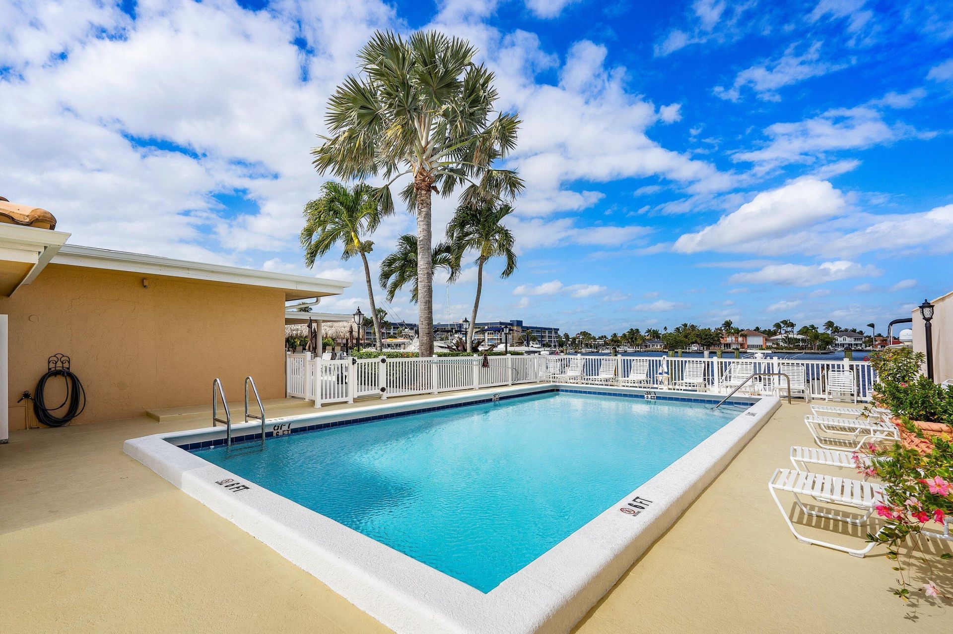210 Captains Walk, Unit 711, Delray Beach, FL 33483 Photo