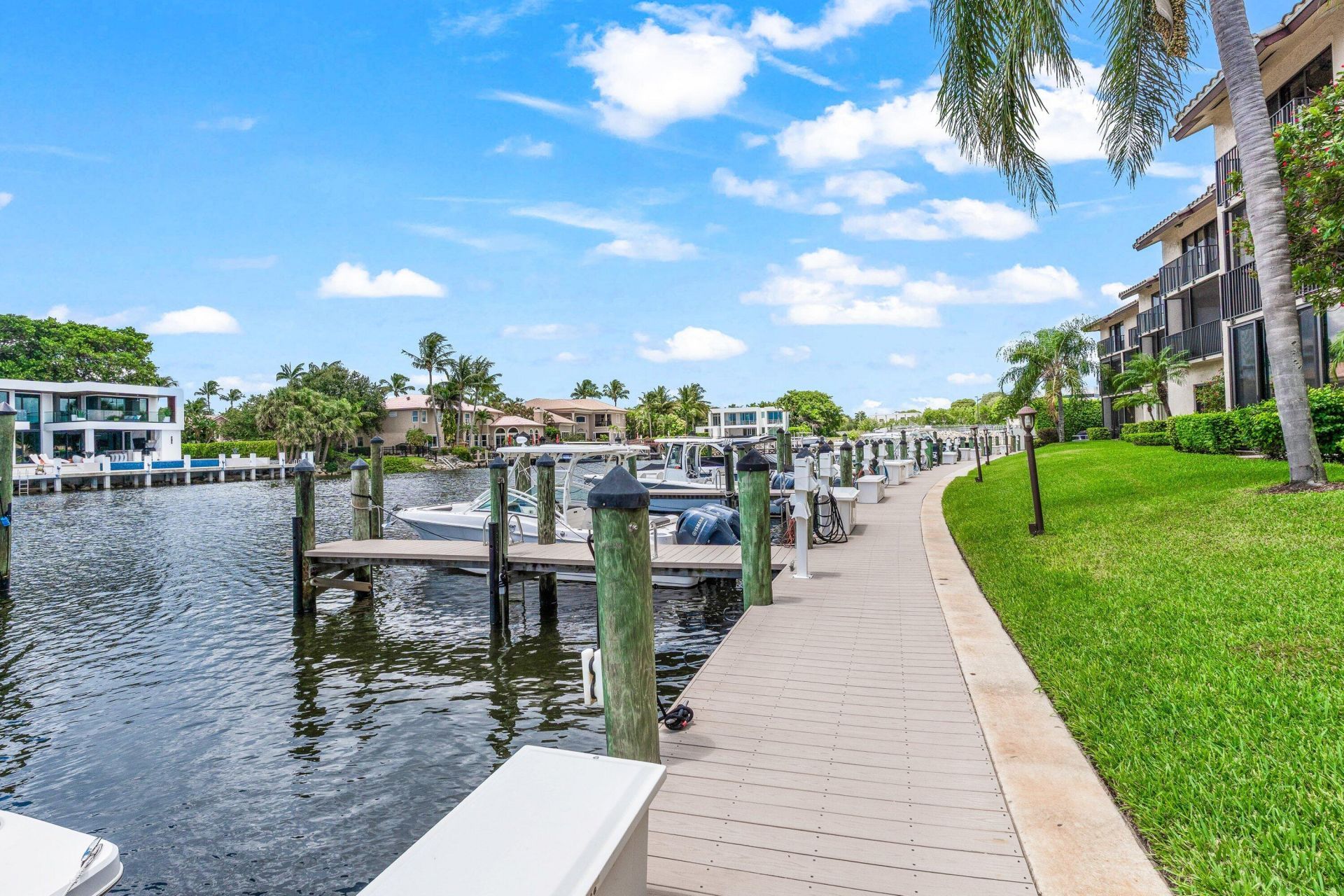 210 Captains Walk, Unit 711, Delray Beach, FL 33483 Photo