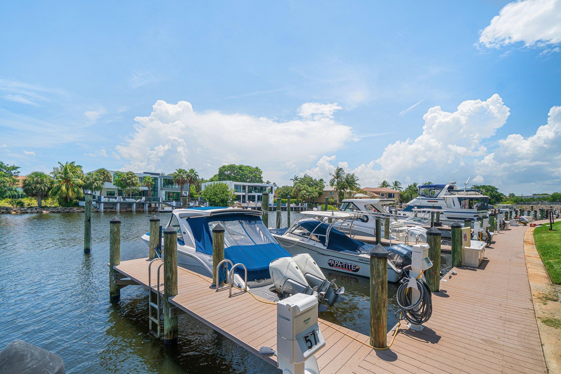 210 Captains Walk, Unit 711, Delray Beach, FL 33483 Photo