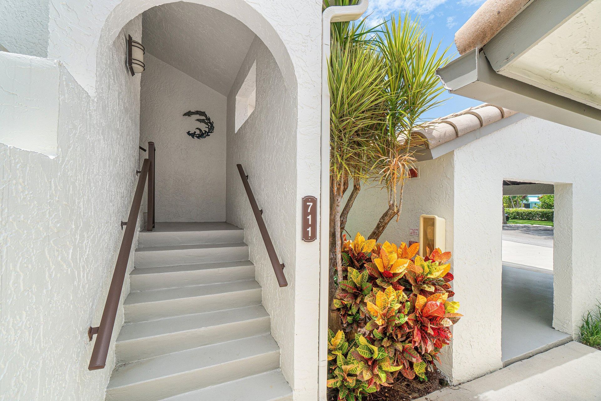 210 Captains Walk, Unit 711, Delray Beach, FL 33483 Photo