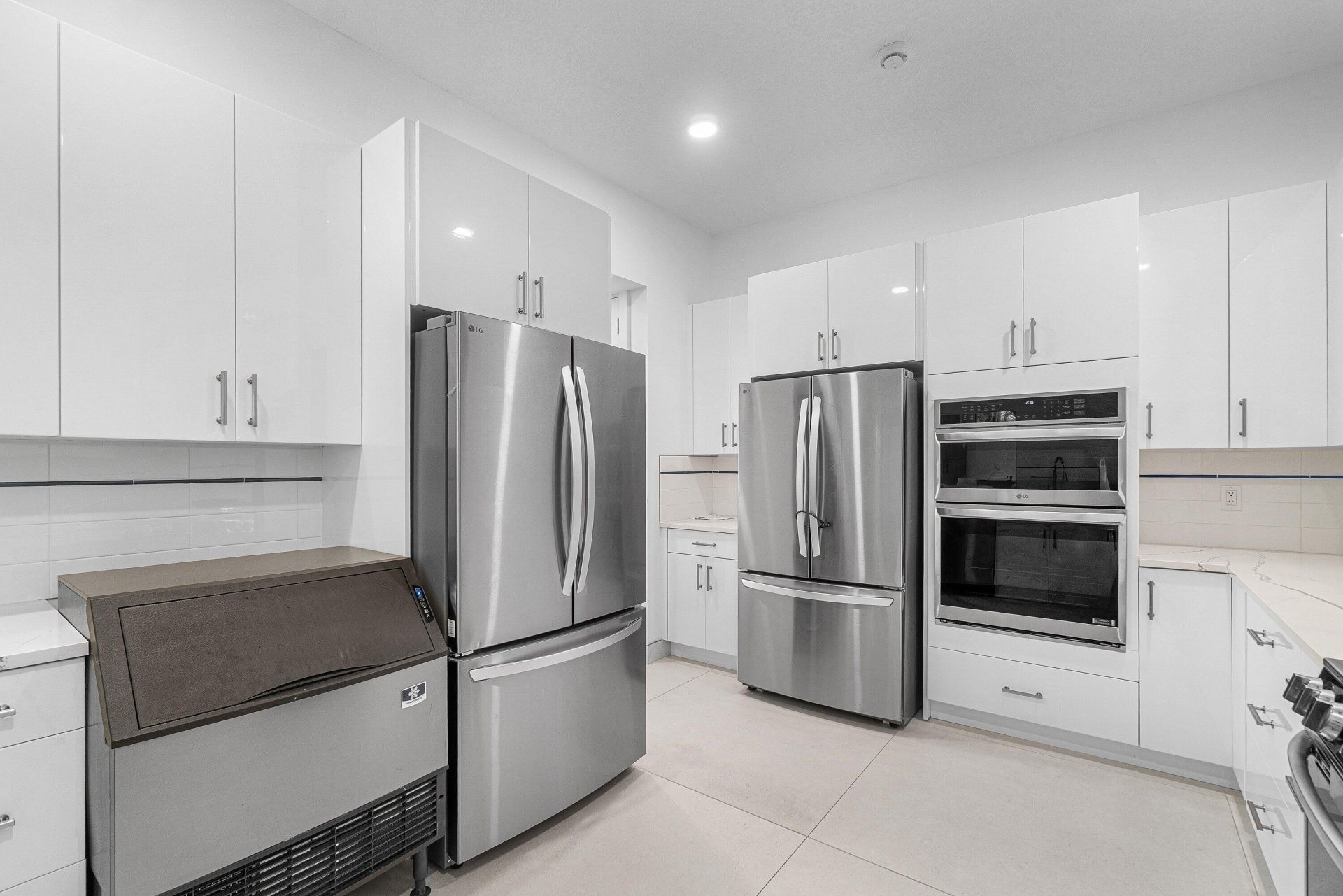 210 Captains Walk, Unit 711, Delray Beach, FL 33483 Photo