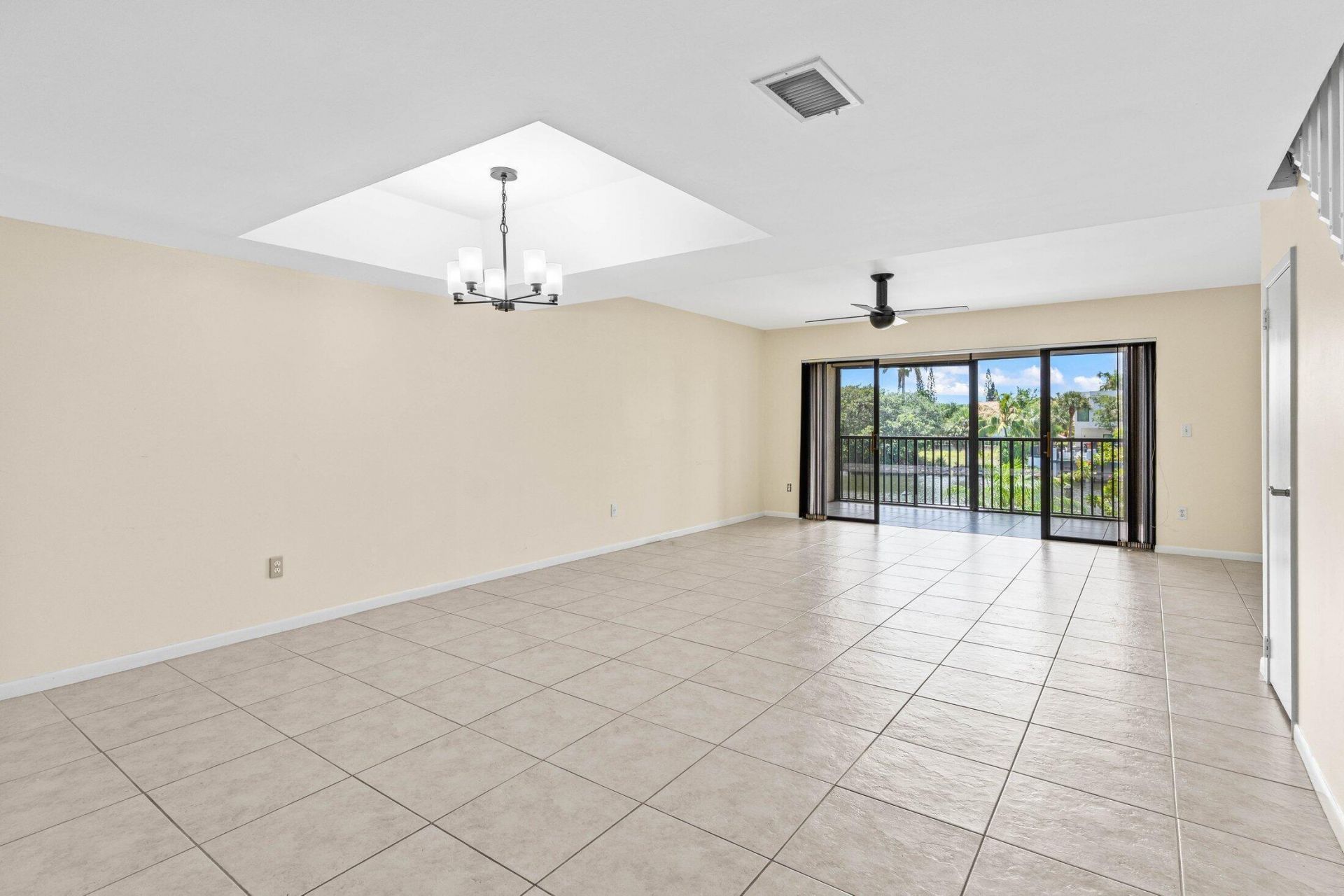 210 Captains Walk, Unit 711, Delray Beach, FL 33483 Photo