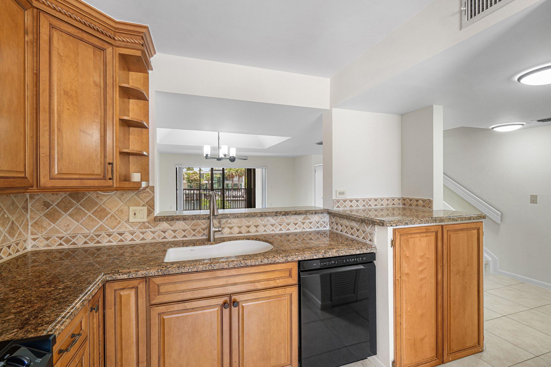 210 Captains Walk, Unit 711, Delray Beach, FL 33483 Photo
