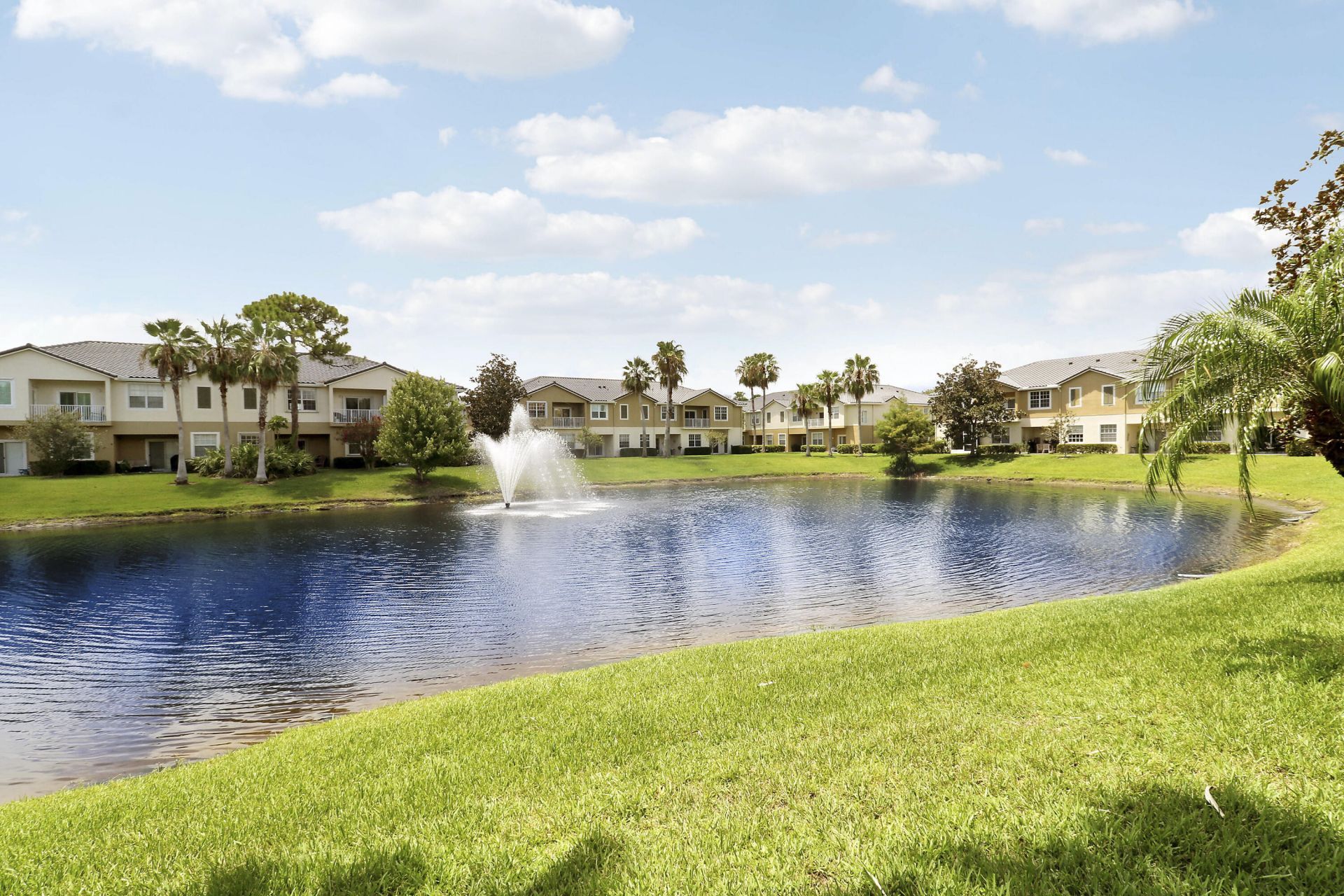 1560 SE Sheffield Terrace N, Unit 103, Stuart, FL 34994 Photo