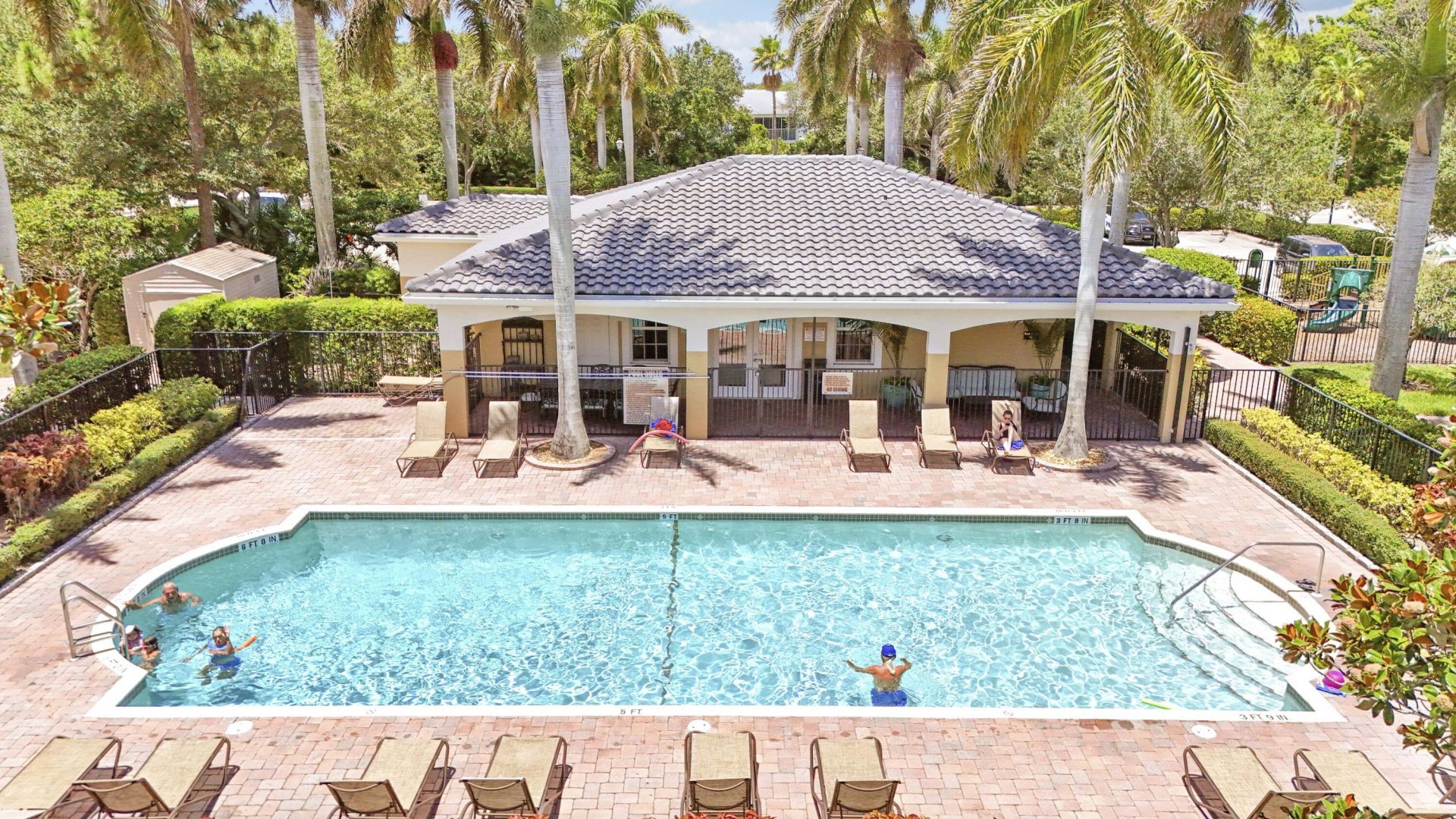 1560 SE Sheffield Terrace N, Unit 103, Stuart, FL 34994 Photo