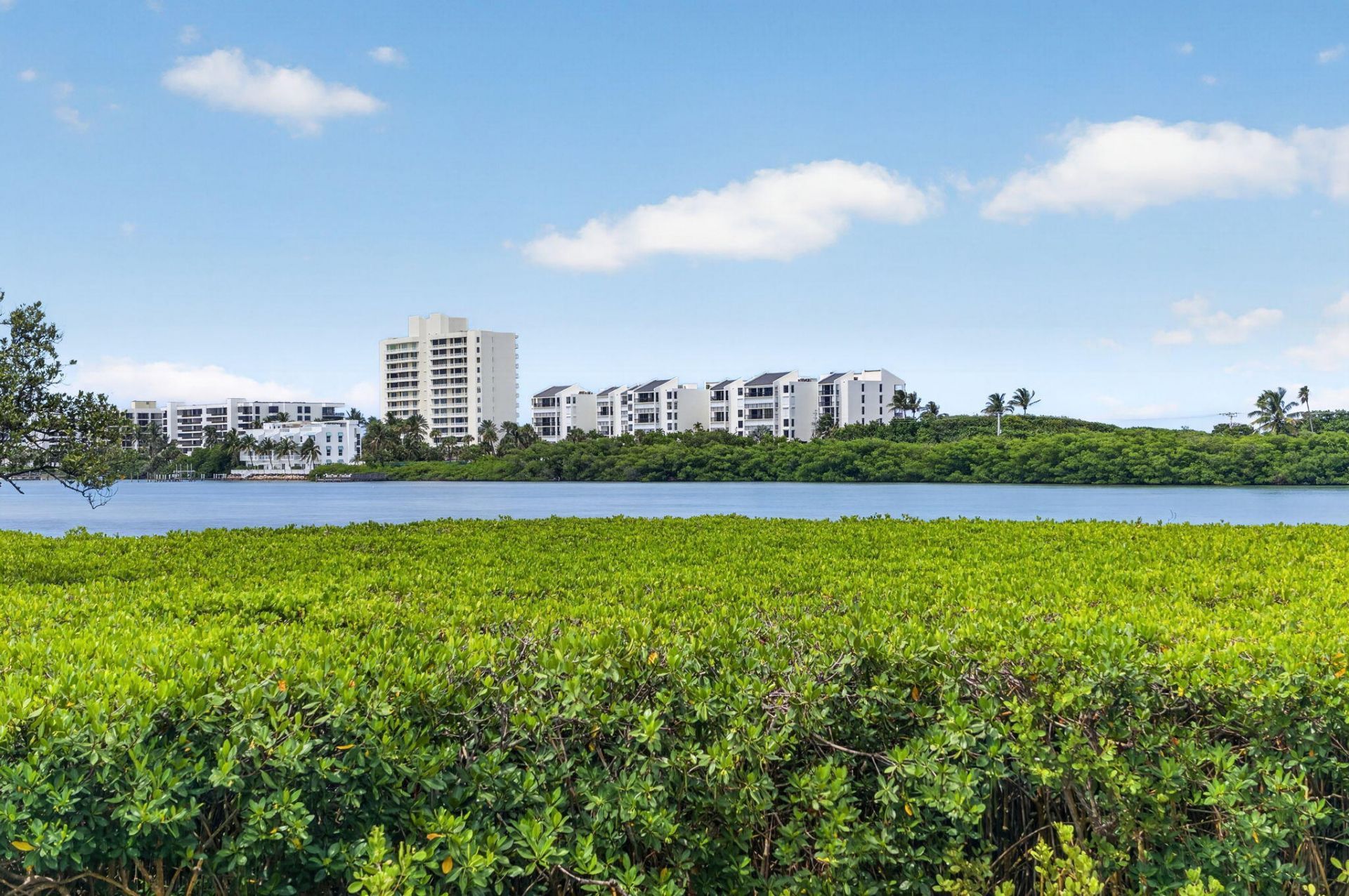 200 Waterway Road, Unit 104, Tequesta, FL 33469 Photo