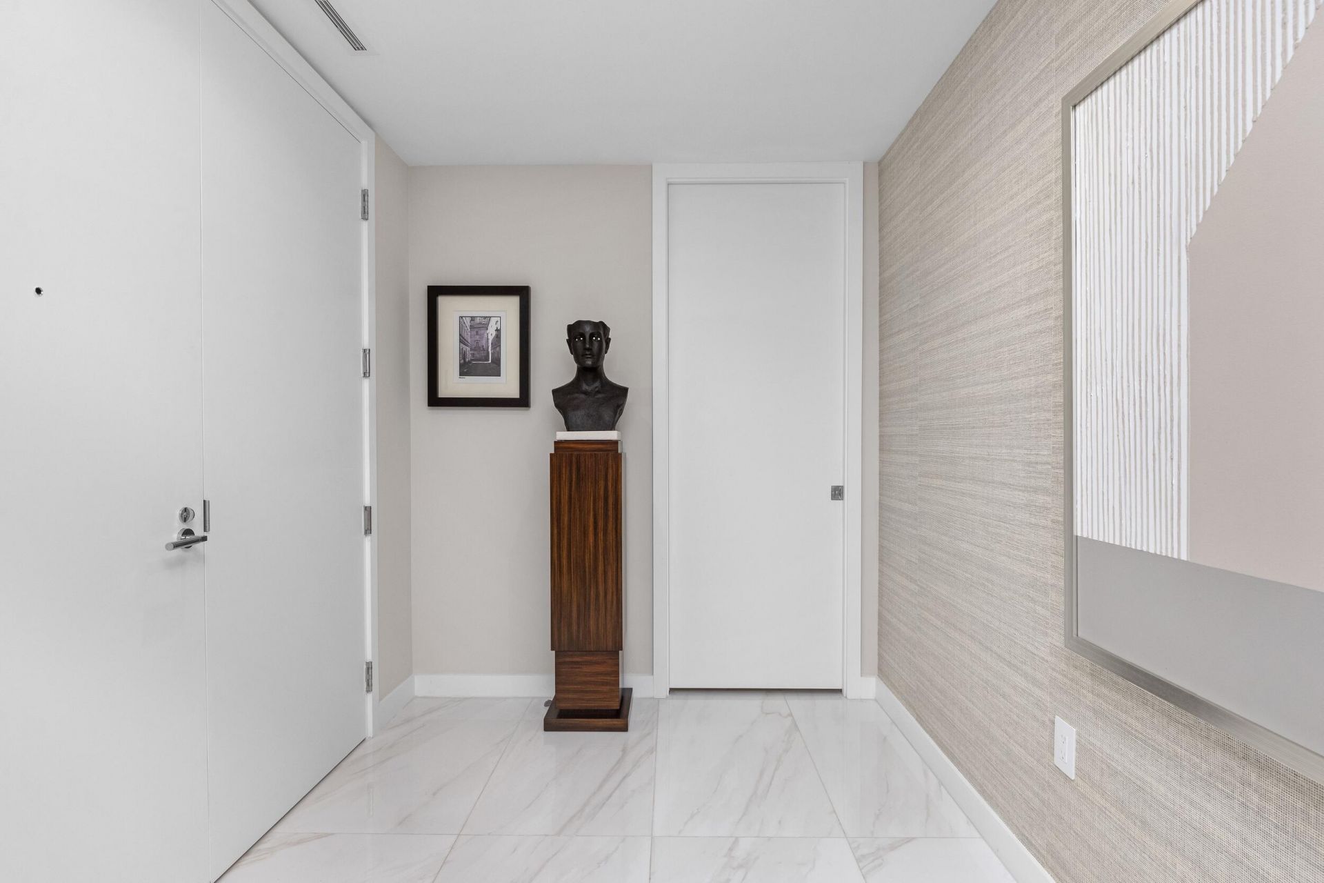 210 SE Mizner Boulevard, Unit 703, Boca Raton, FL 33432 Photo