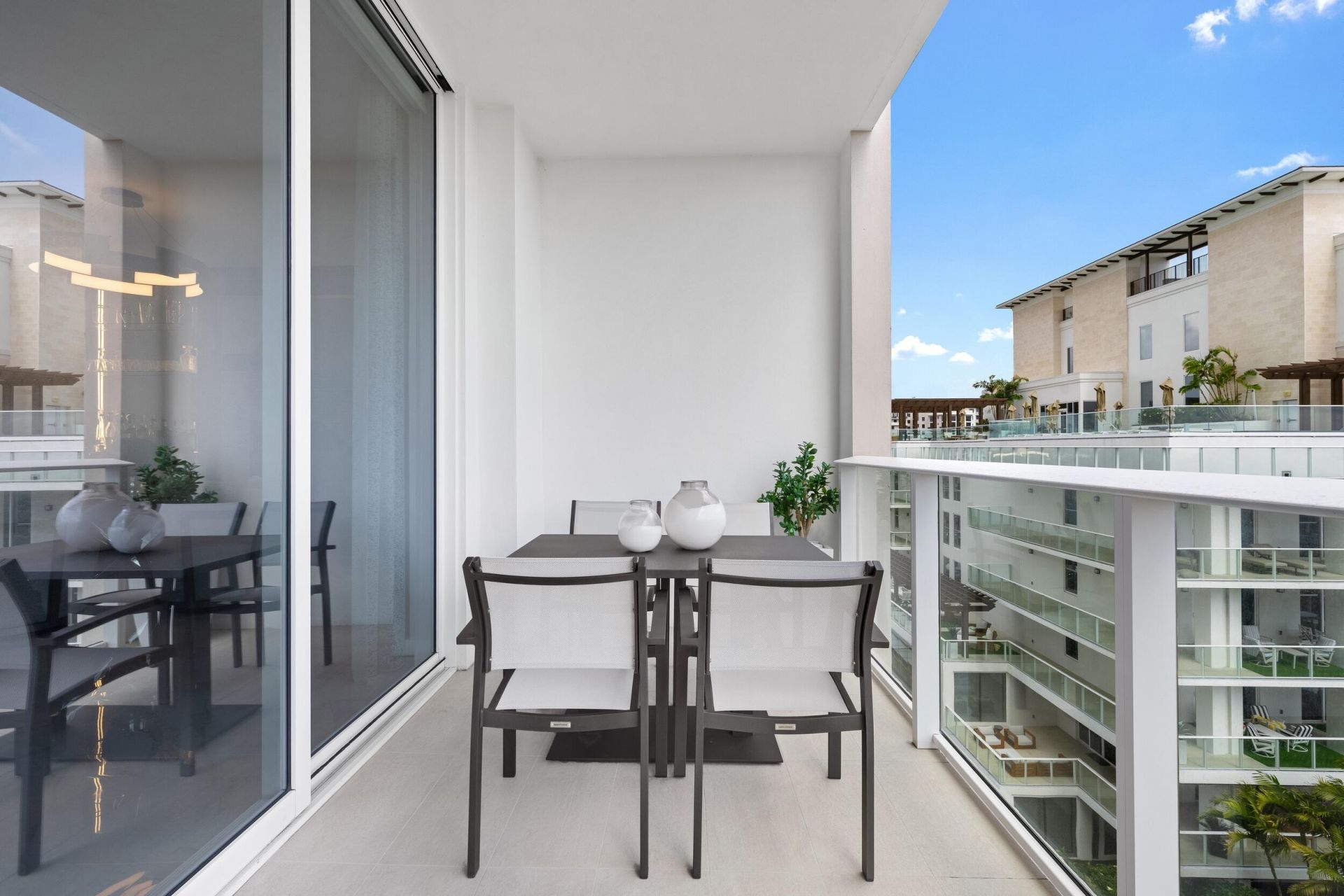 210 SE Mizner Boulevard, Unit 703, Boca Raton, FL 33432 Photo