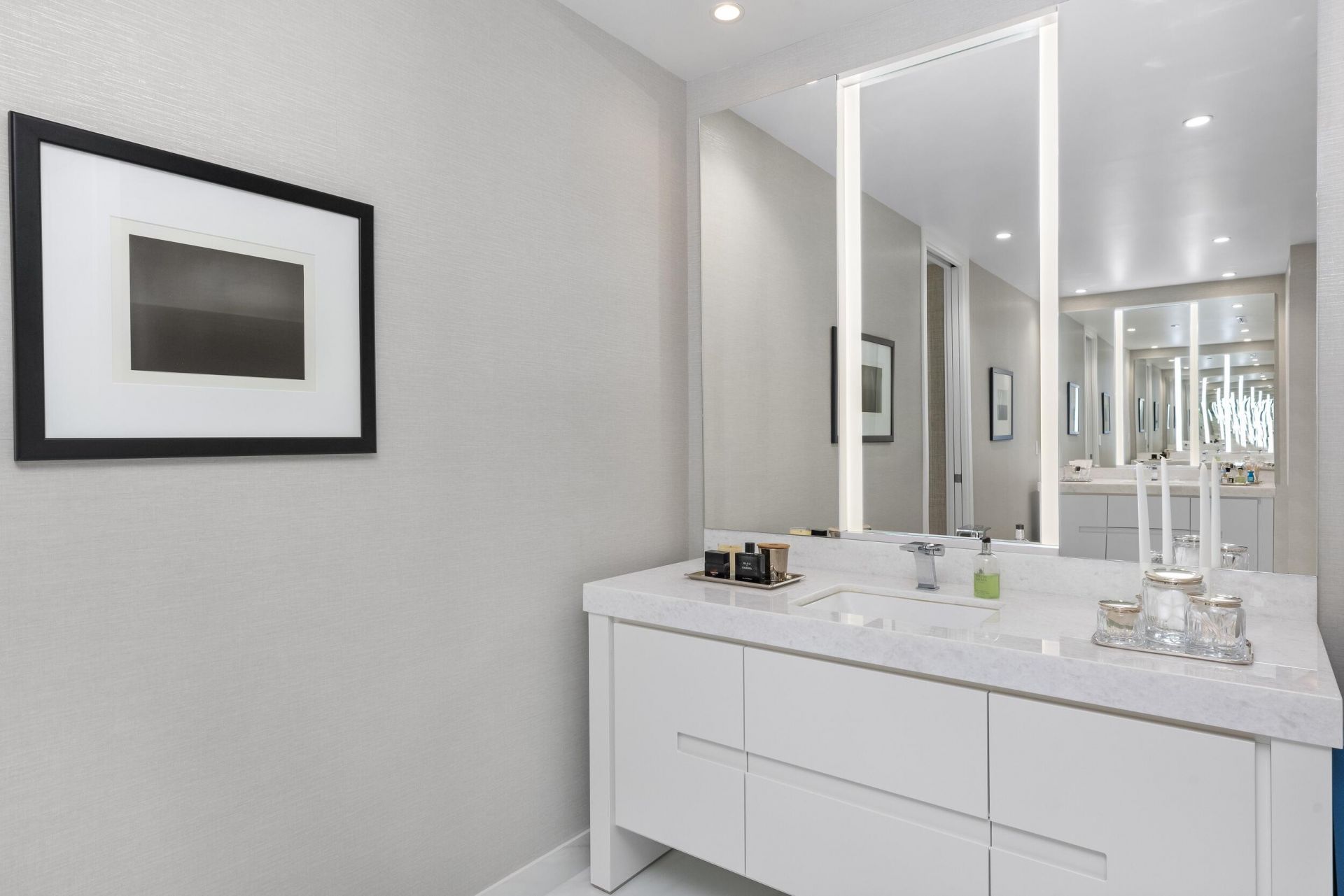 210 SE Mizner Boulevard, Unit 703, Boca Raton, FL 33432 Photo
