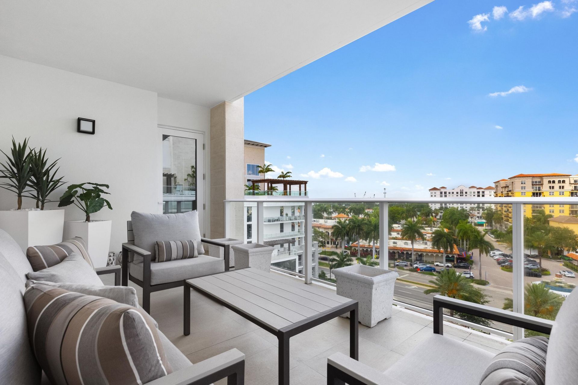 210 SE Mizner Boulevard, Unit 703, Boca Raton, FL 33432 Photo