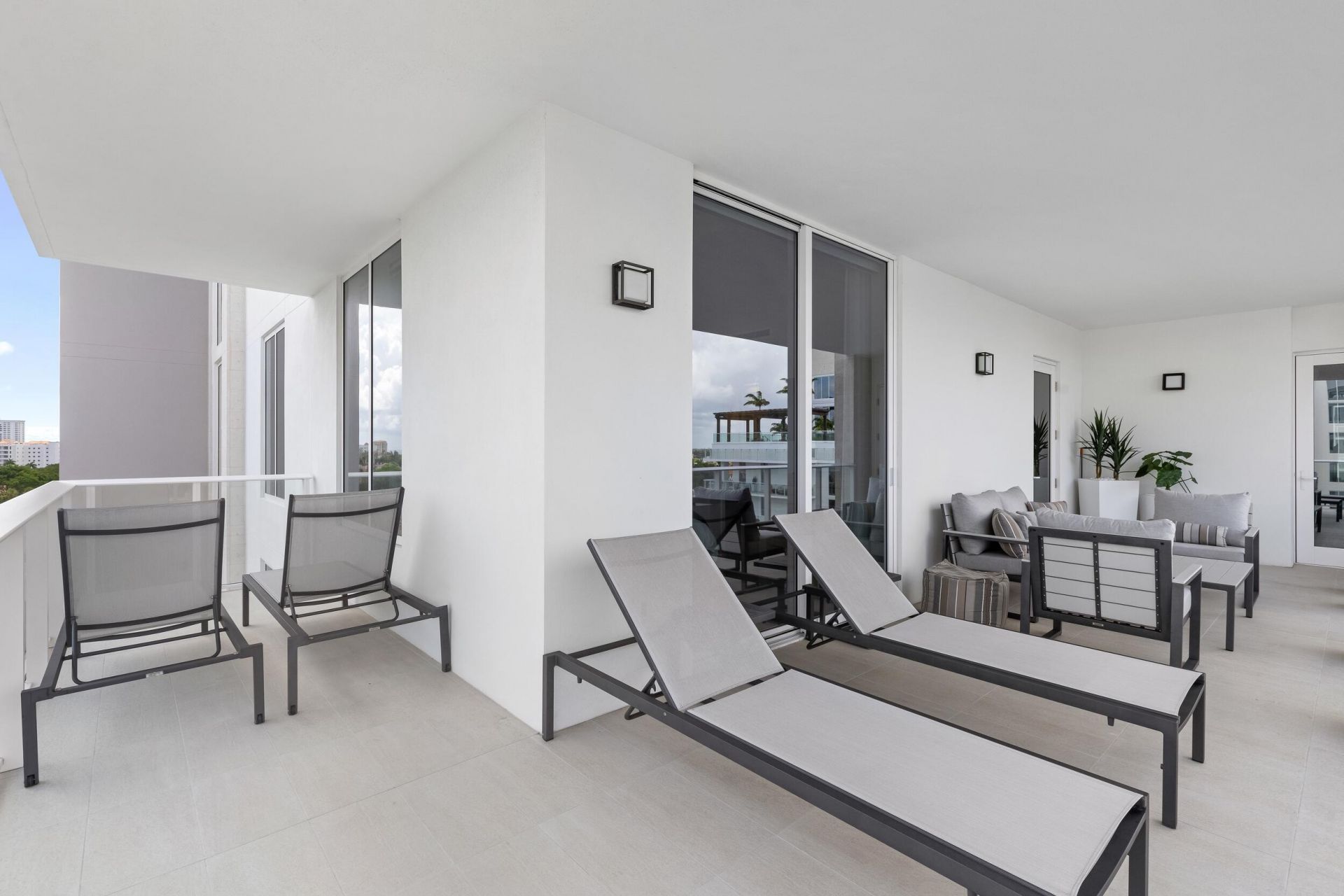 210 SE Mizner Boulevard, Unit 703, Boca Raton, FL 33432 Photo