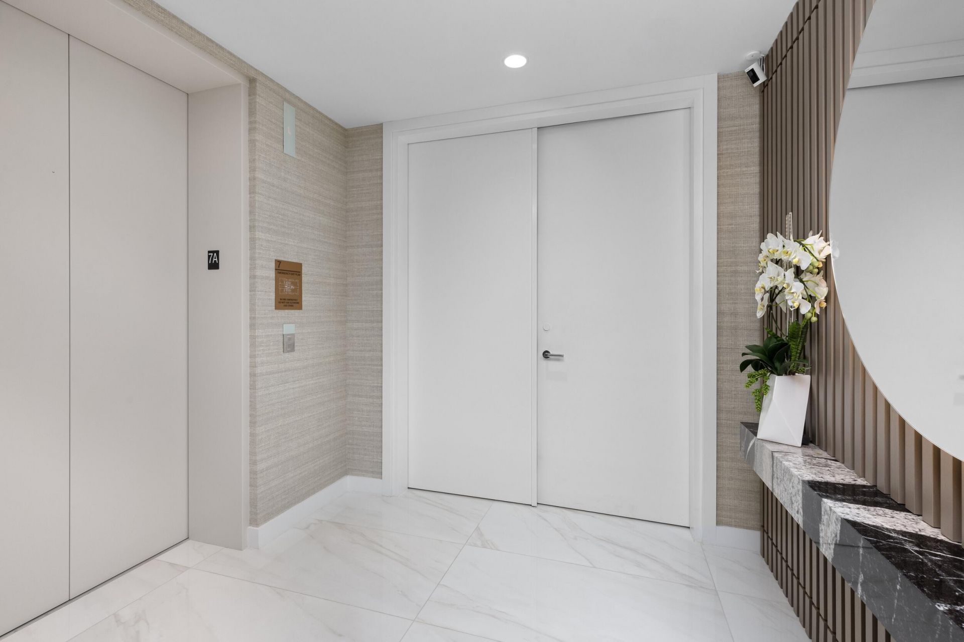 210 SE Mizner Boulevard, Unit 703, Boca Raton, FL 33432 Photo
