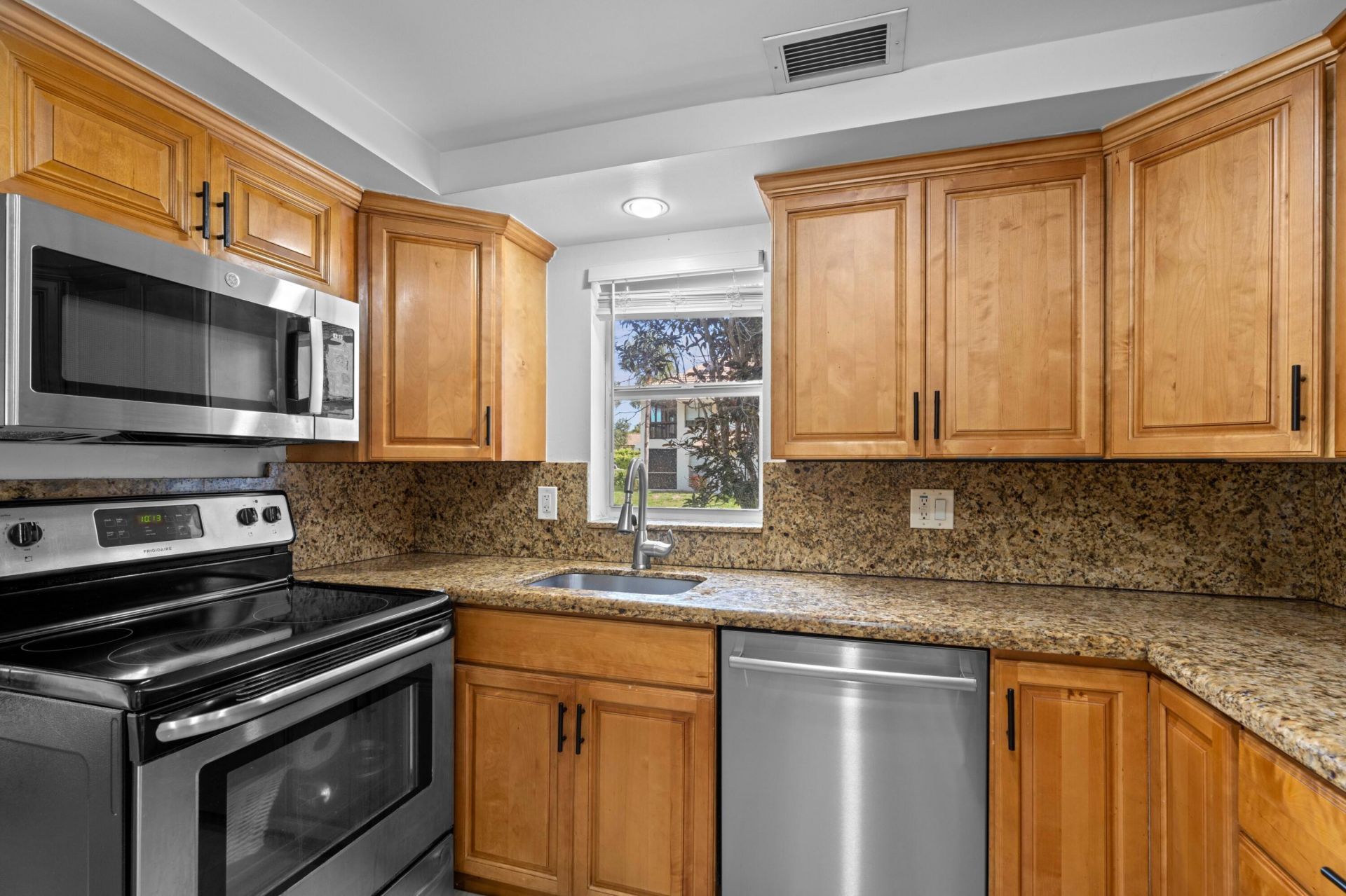 149 NW 70th, Unit 302b, Boca Raton, FL 33487 Photo