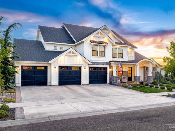 1001 N Triathlon Ave, Eagle, ID 83616