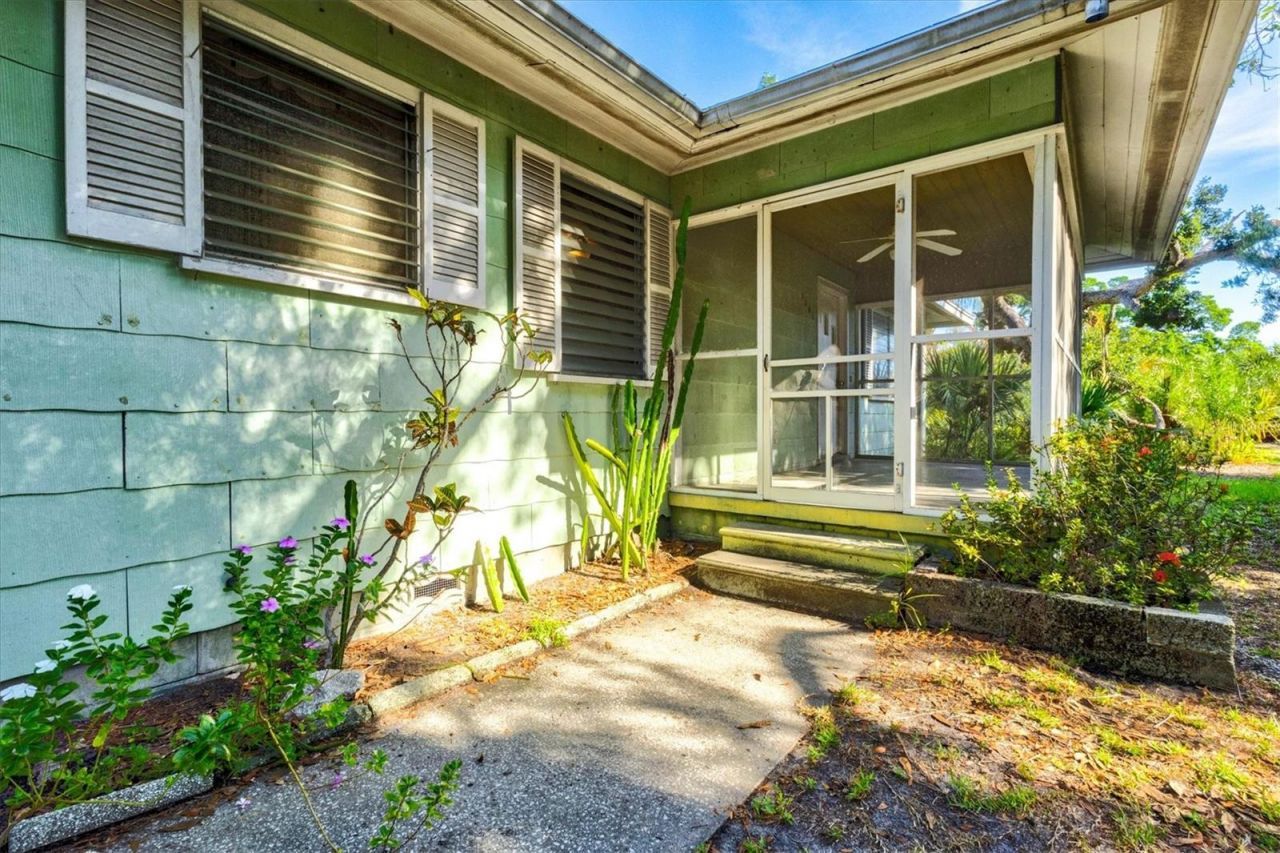 1208 28th Street W, Bradenton, FL 34205 Photo