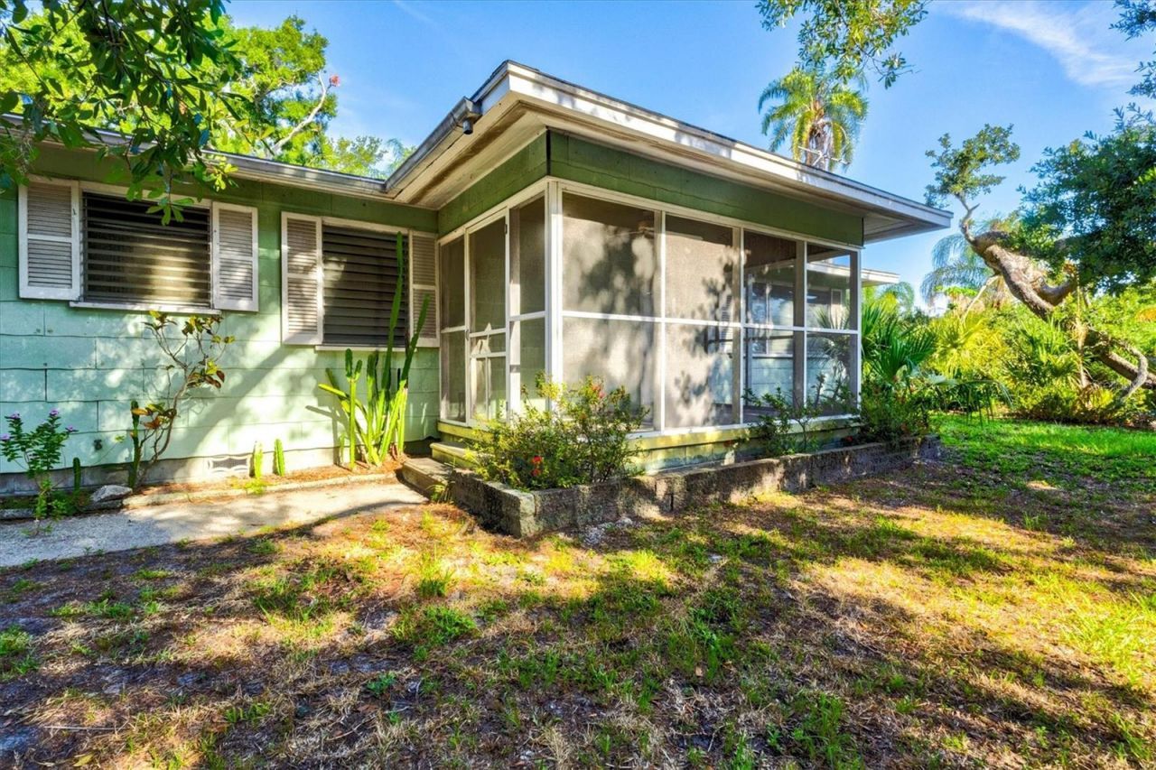 1208 28th Street W, Bradenton, FL 34205 Photo