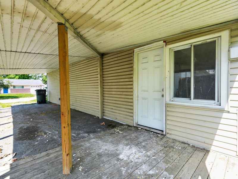 5169 Mapleridge Drive , Columbus, OH 43232 Photo 14